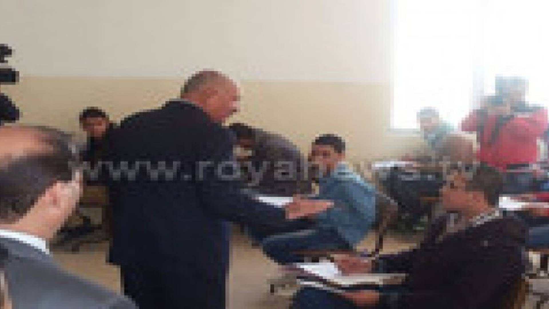 بدء أولى جلسات إمتحان التوجيهي.. تفاصيل وصور