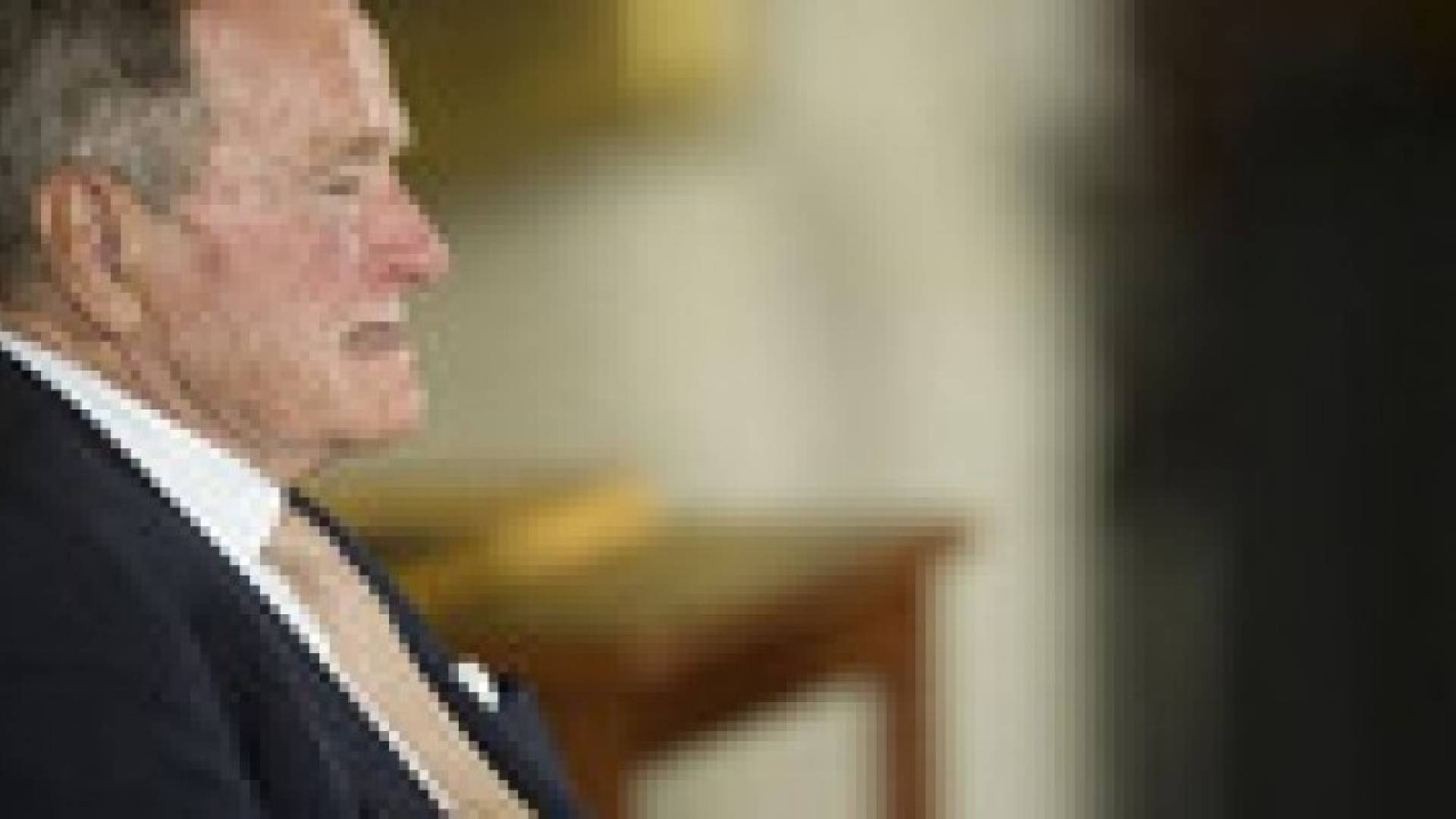 الرئيس الاميركي الاسبق جورج بوش الاب يمضي ليلته الرابعة في المستشفى