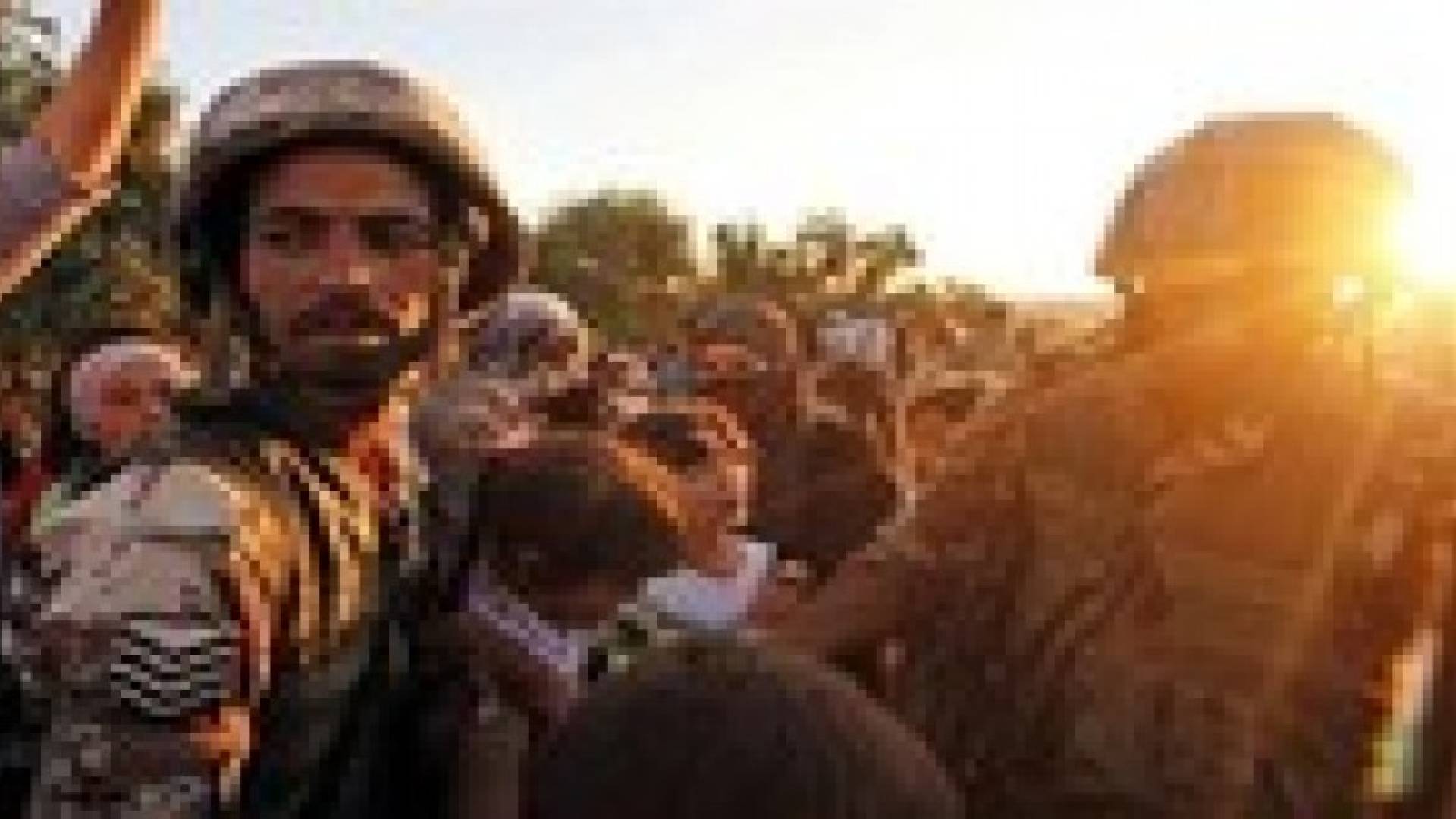 قوات حرس الحدود تستقبل 110 لاجئا سوريا بينهم أربعة مصابين