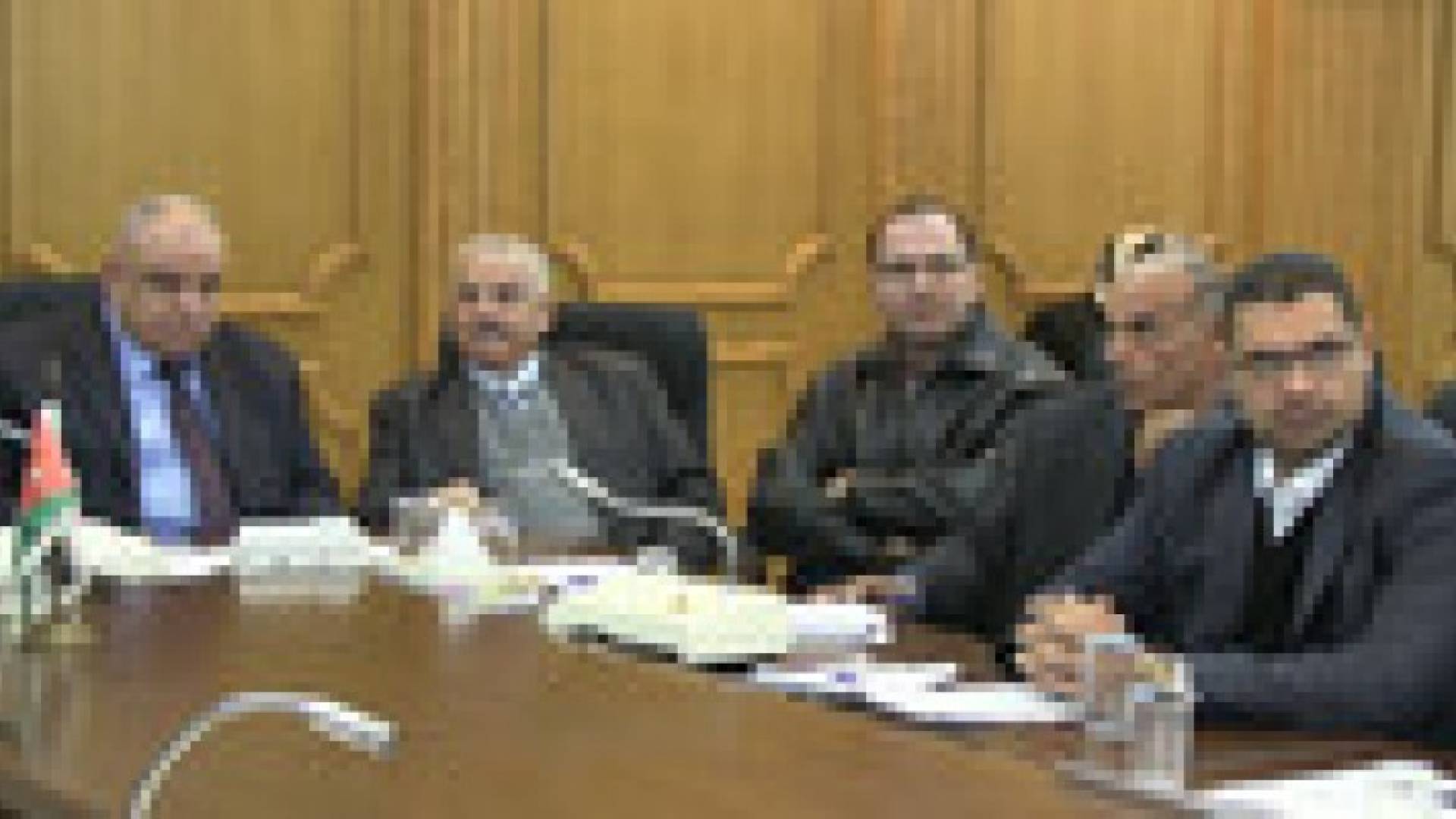 الوزني: 700 الف عامل وافد في سوق العمل المحلي