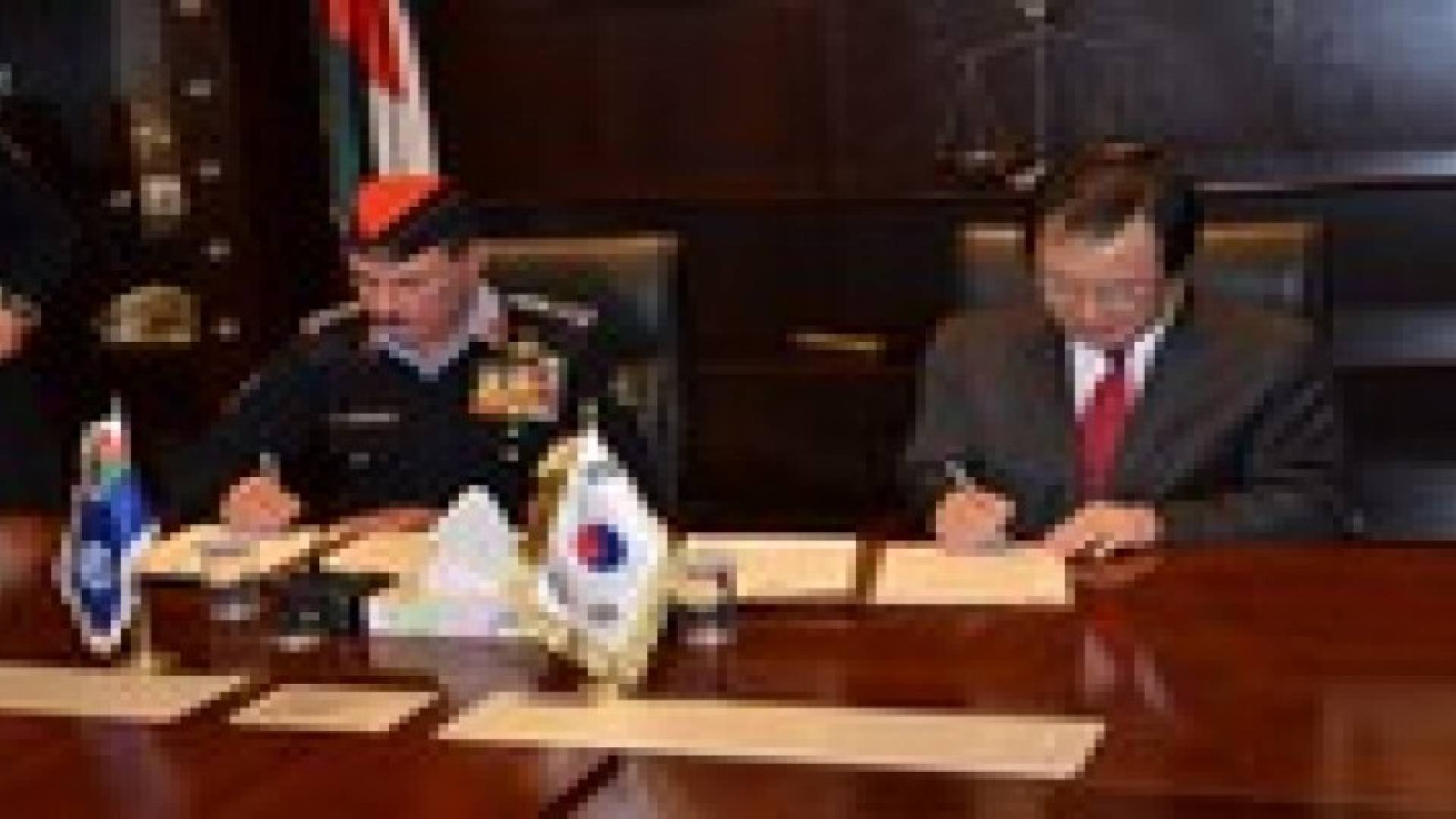 مدير الأمن العام يوقع مذكرة تفاهم مع ممثل رئيس الوكالة الكورية للتعاون الدولي