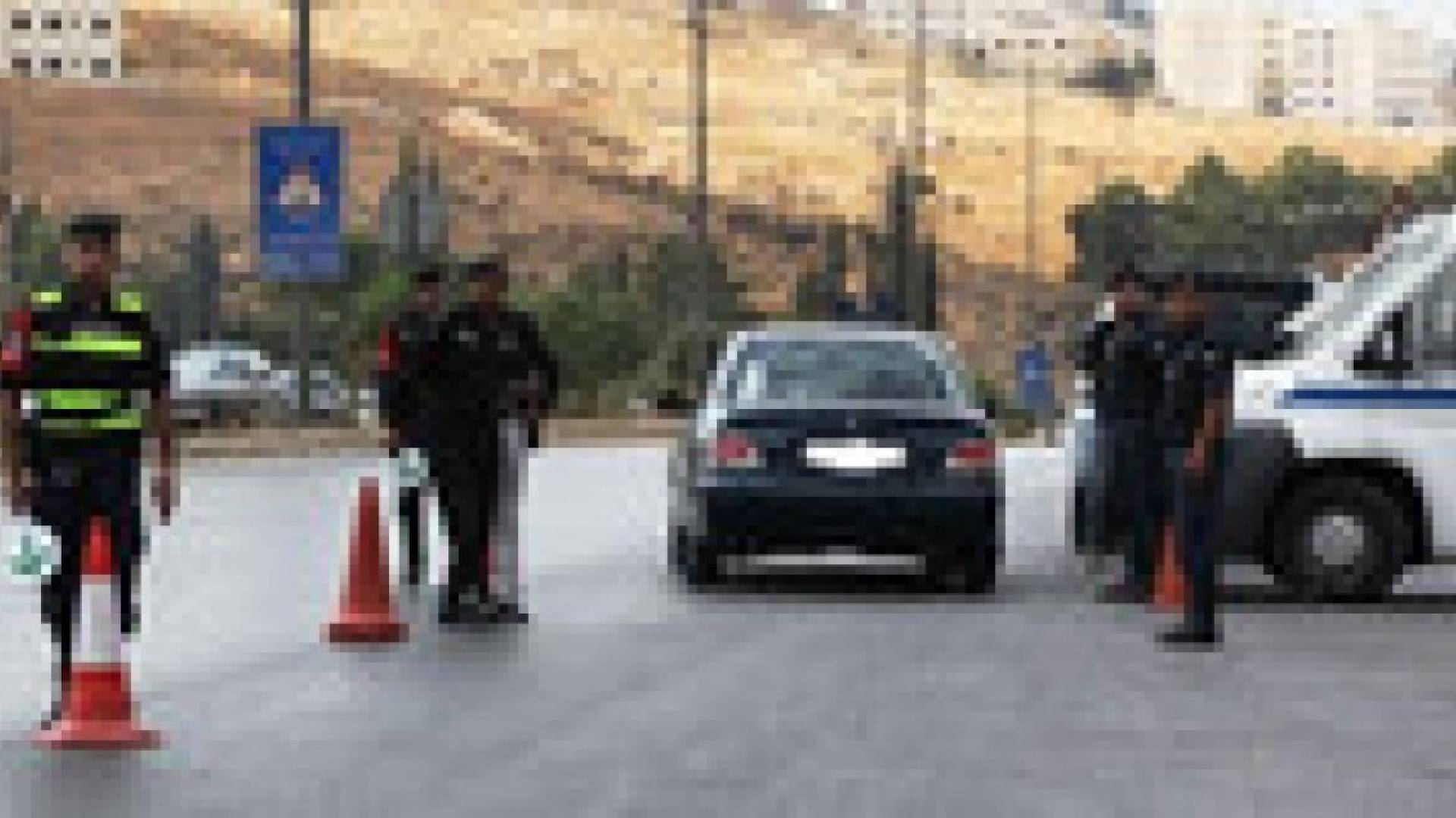 ضبط 12 مطلوبا خلال حملة أمنية موسعة في عمان