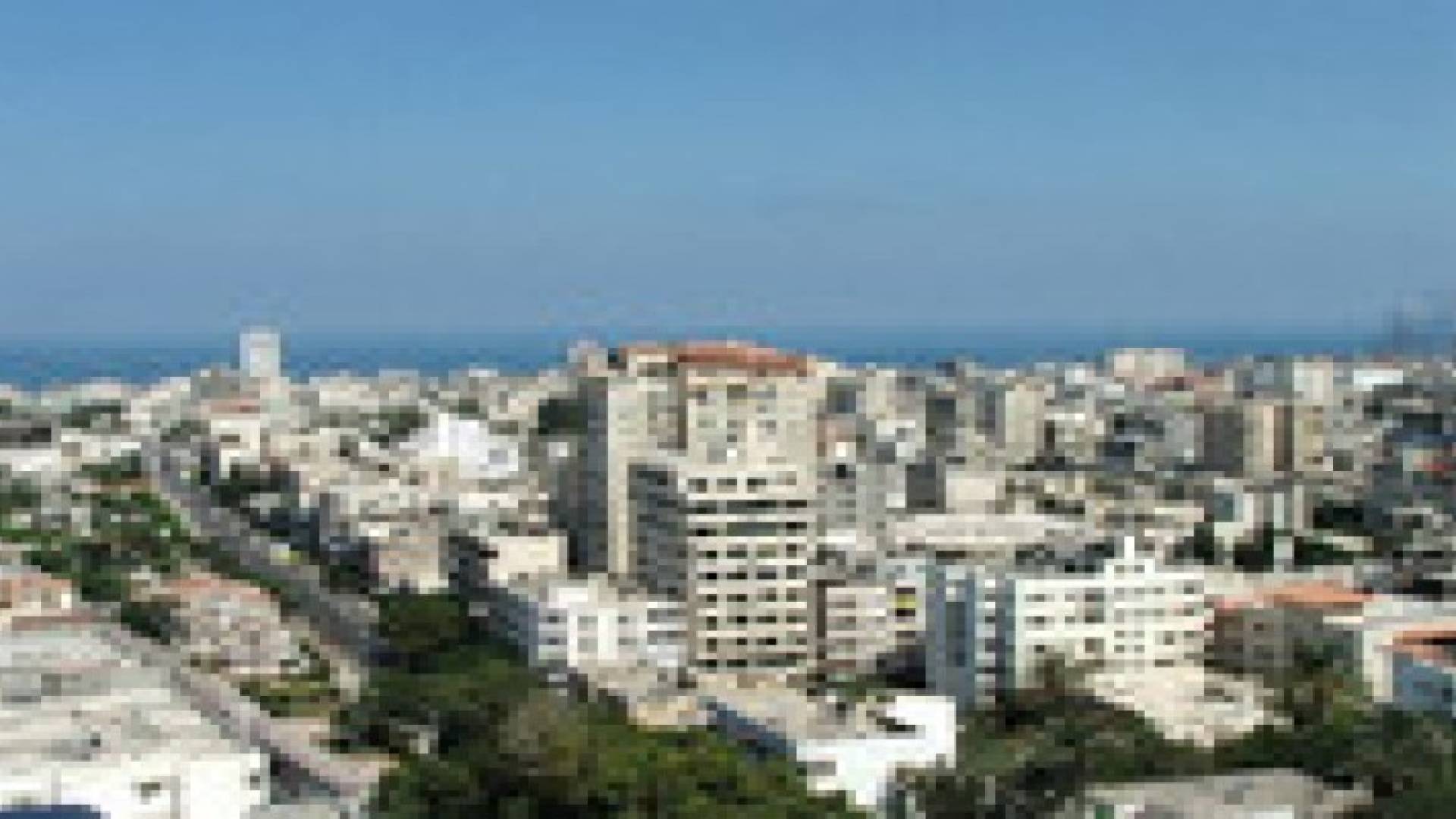 إضراب يعم المرافق والمؤسسات الحكومية بقطاع غزة
