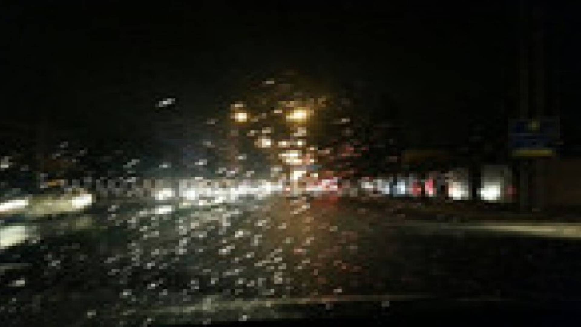 أمطار خفيفة تتساقط على العاصمة عمان .. صور