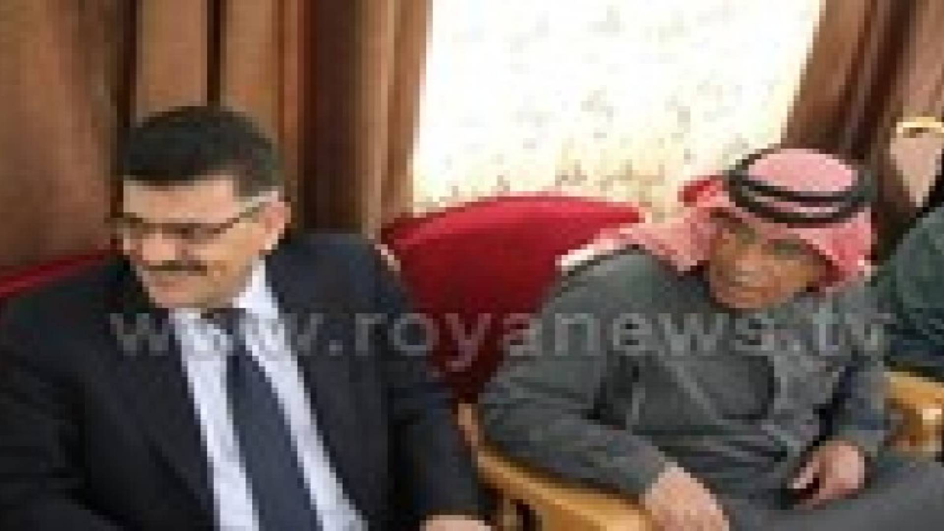 والد الكساسبه لرؤيا :جلالة الملك يسعى لتحرير معاذ..فيديو