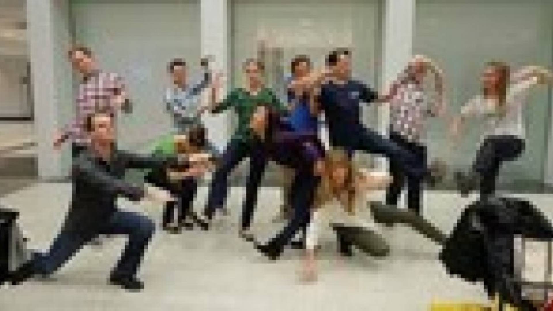 في لندن.. الرقص صباحا قبل العمل!