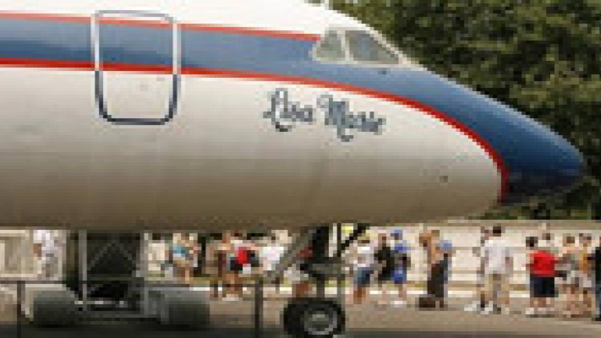 توقعات ببيع طائرتي ألفيس بريسلي بأكثر من 10 ملايين دولار