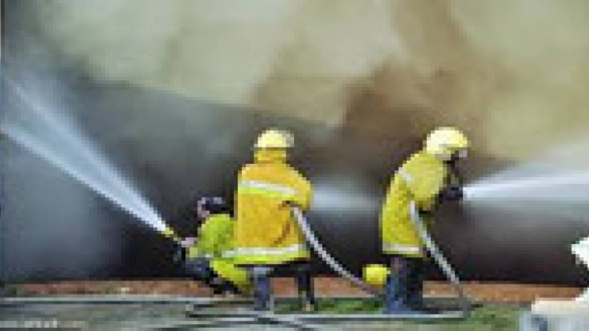 اندلاع حريق محل قطع سيارات في القويسمة