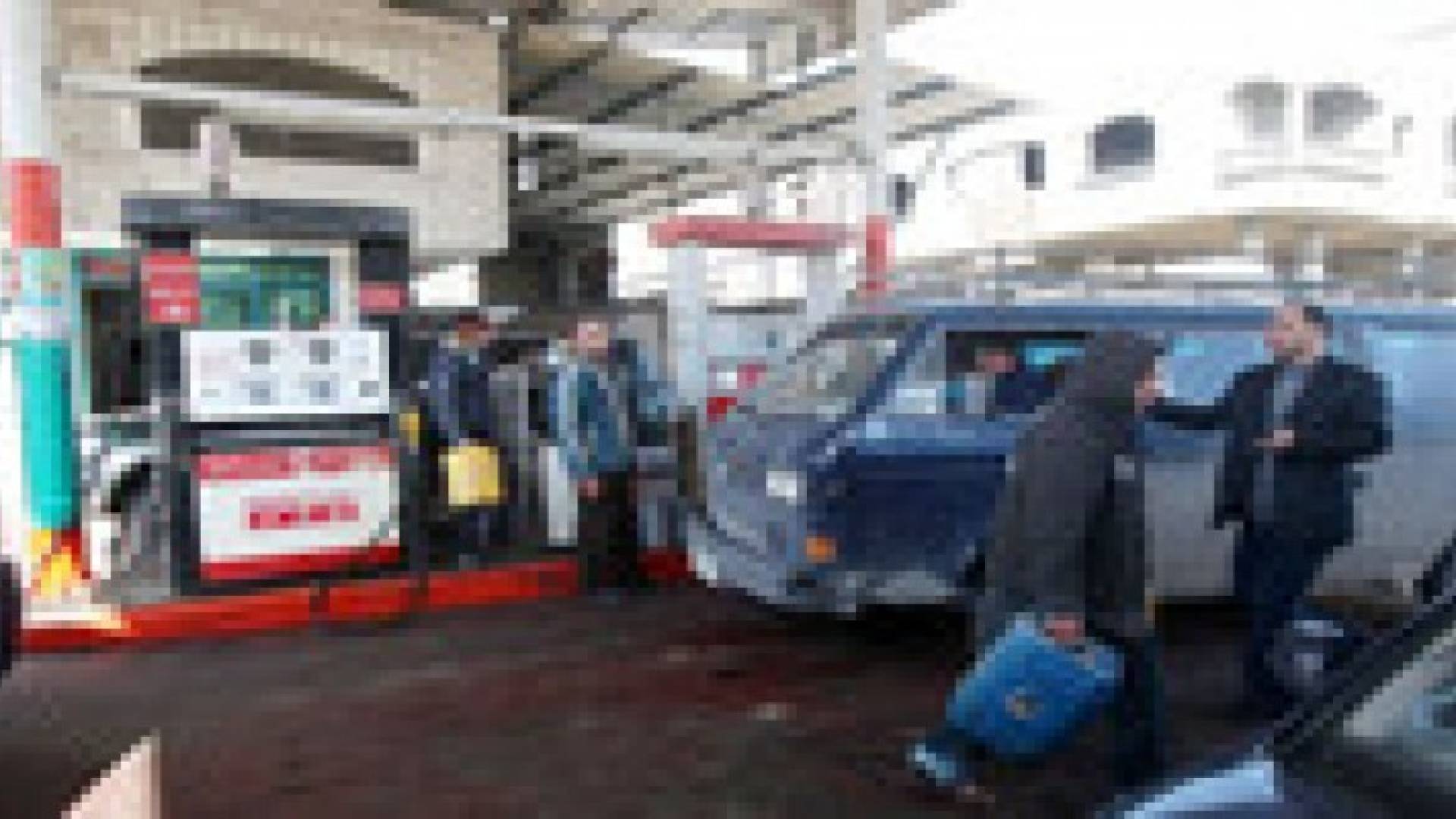 المحروقات المباعة بعد تعديل الأسعار تكفي المواطنين بالعاصفة "هدى"