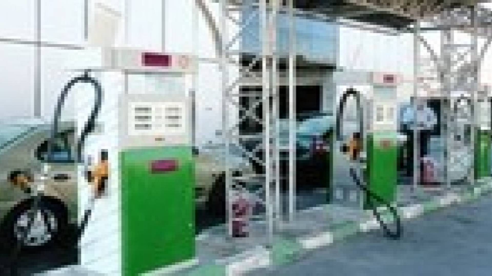 وزارة العمل: توفر فرص عمل للأردنيين في قطاع المحروقات