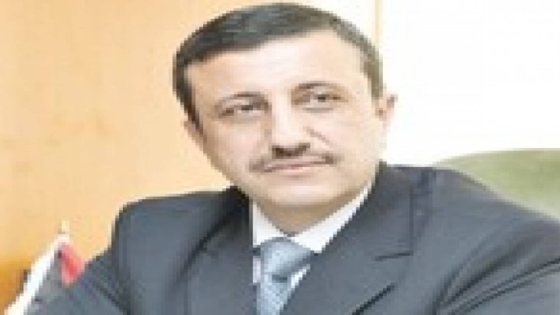 مراد  يطالب مجلس الأمة مراجعة قانون ضريبة الدخل