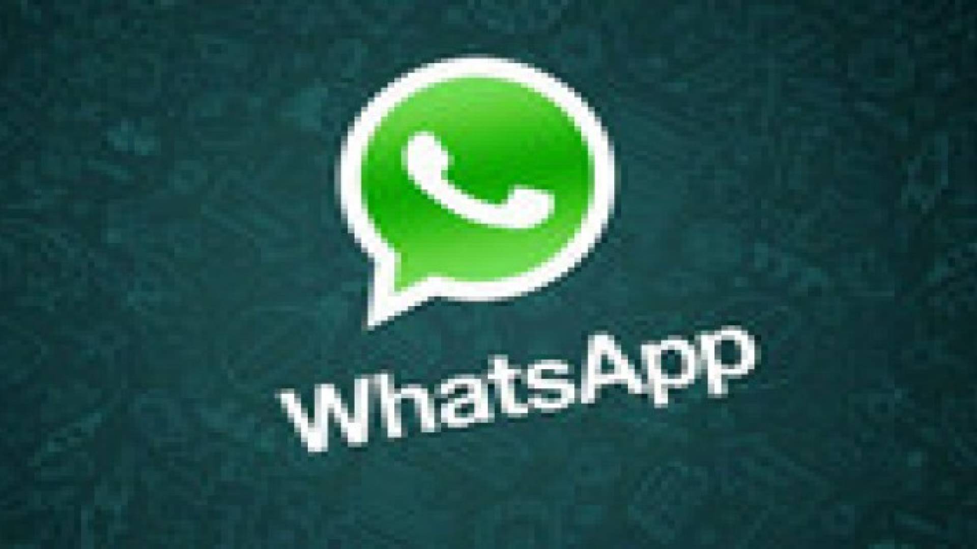 سعودي يطلق زوجته لان شقيقها شطبه من غروب الـ"واتس اب"