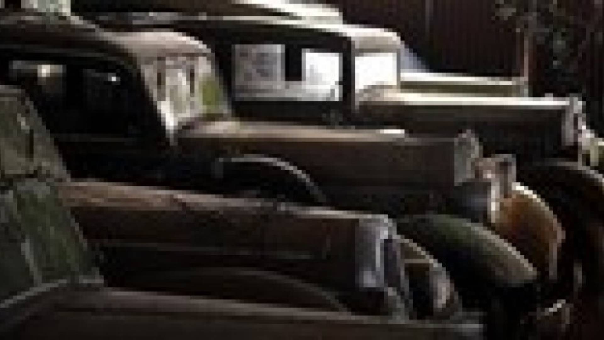 اكتشاف 60 سيارة كلاسيكية نادرة في قصر قديم بفرنسا