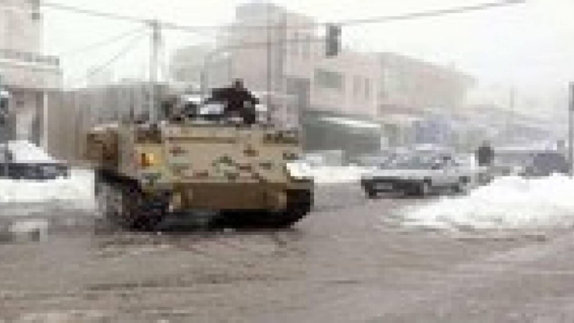 الزبن يوعز للجيش بمساعدة المواطنين اثناء الظروف الجوية