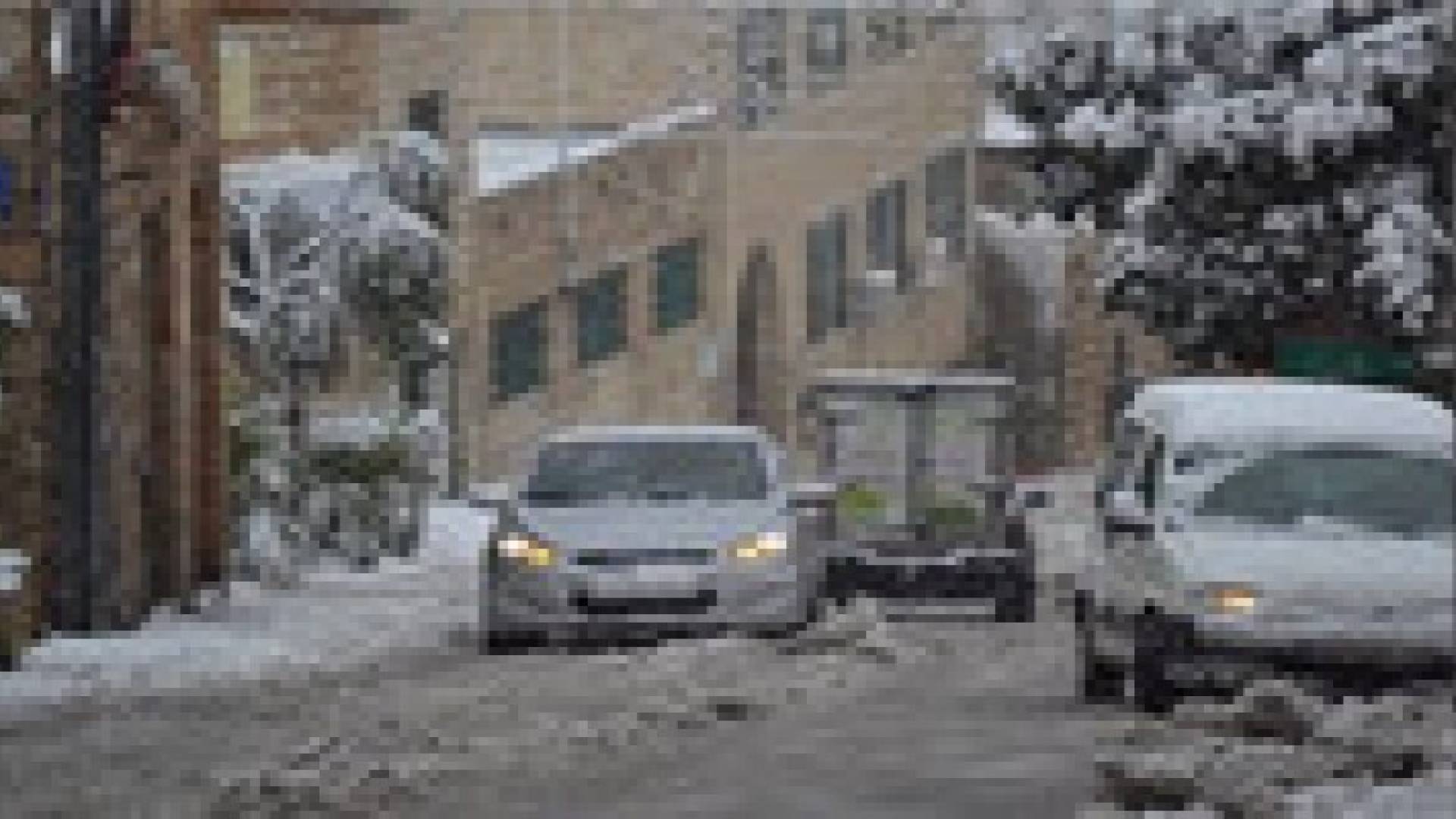 شوارع رام الله تتحول إلى ساحات للهو بالثلوج