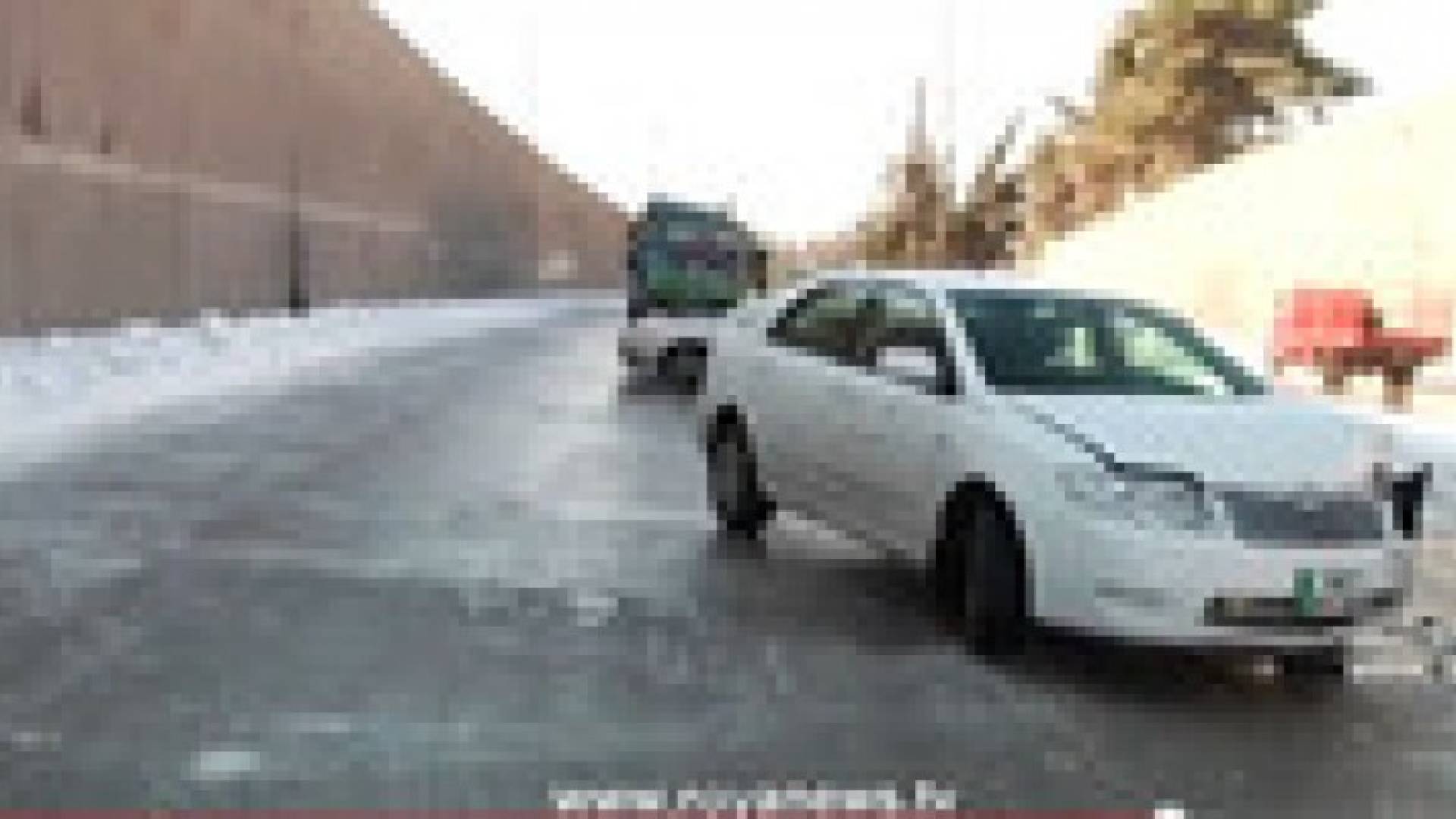 انزلاقات وحوادث سير صباح السبت بسبب الإنجماد..فيديو