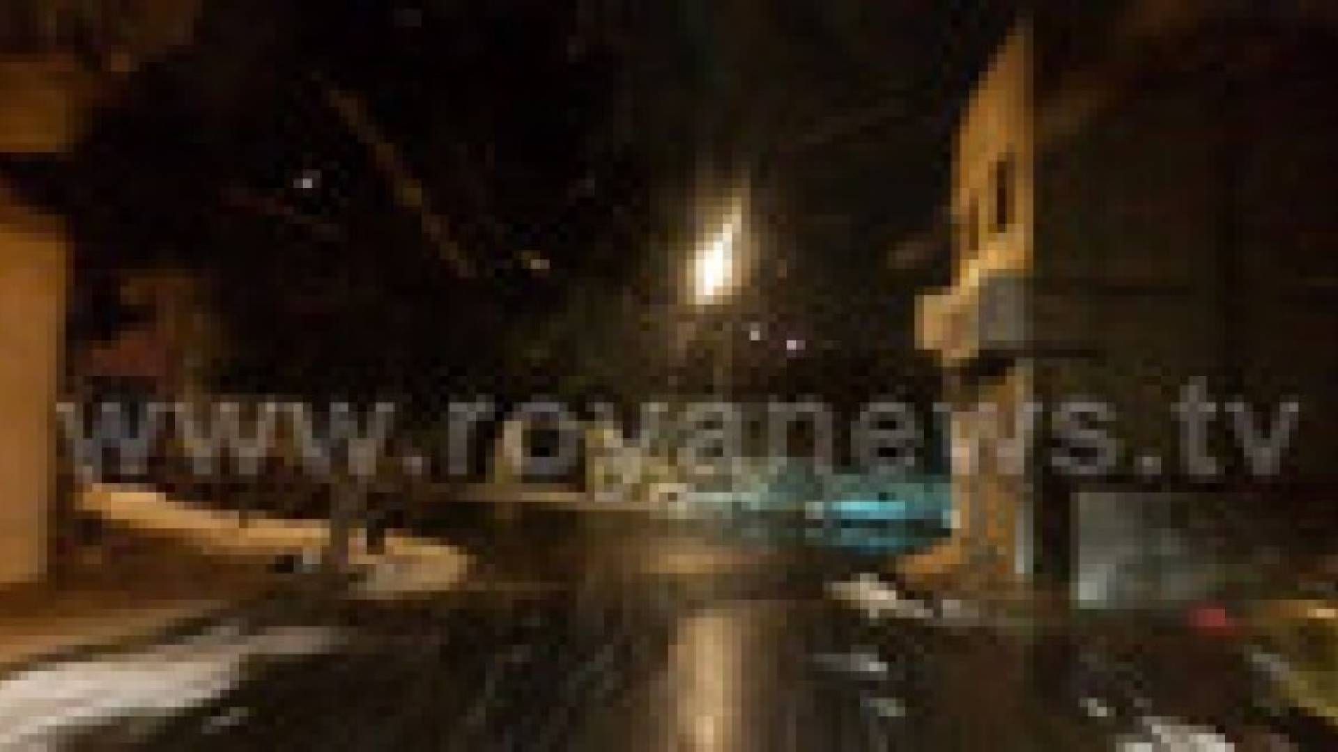 طرق مغلقة وانقطاعات للكهرباء في الكرك.. صور