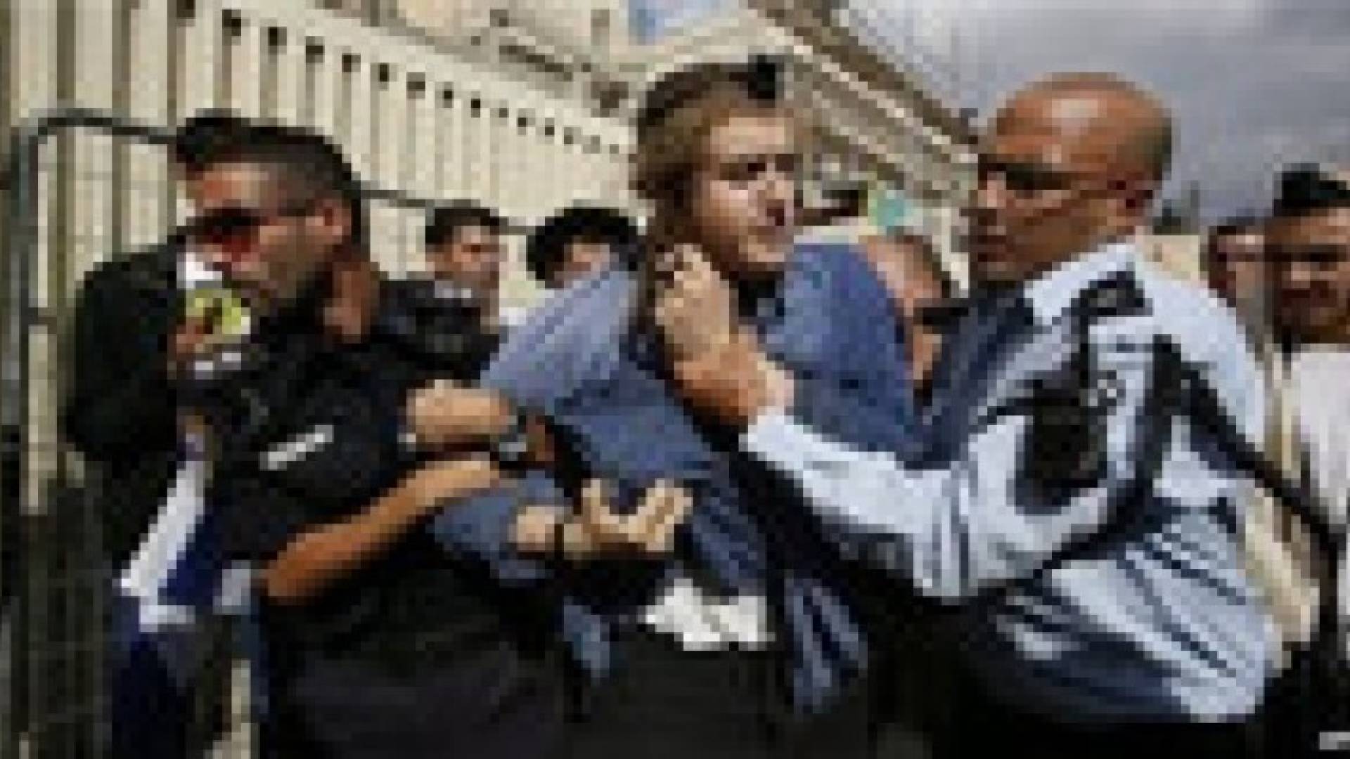 اعتقال 16 اسرائيليا لمهاجمة سائقي حافلات فلسطينيين