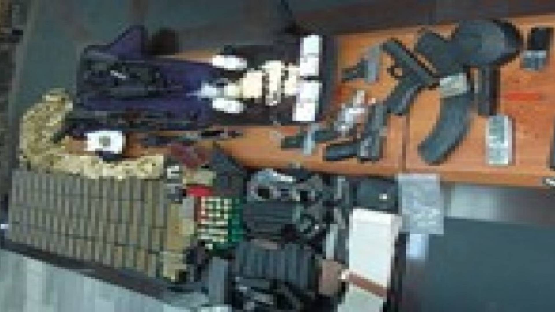 القبض على 4 مطلوبين بقضايا قتل وسرقة
