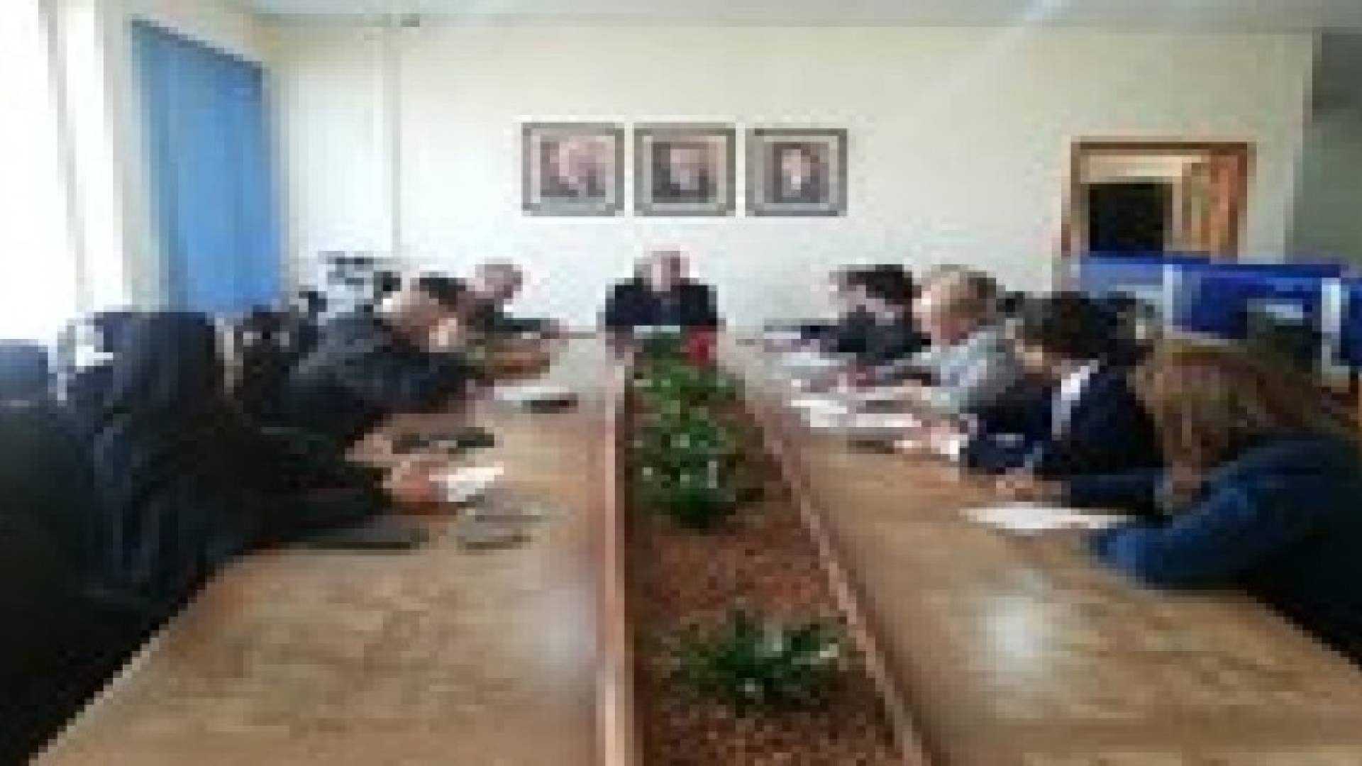 بحث التعاون بين الطاقة والمعادن وشركات الكهرباء في حالات الطوارىء