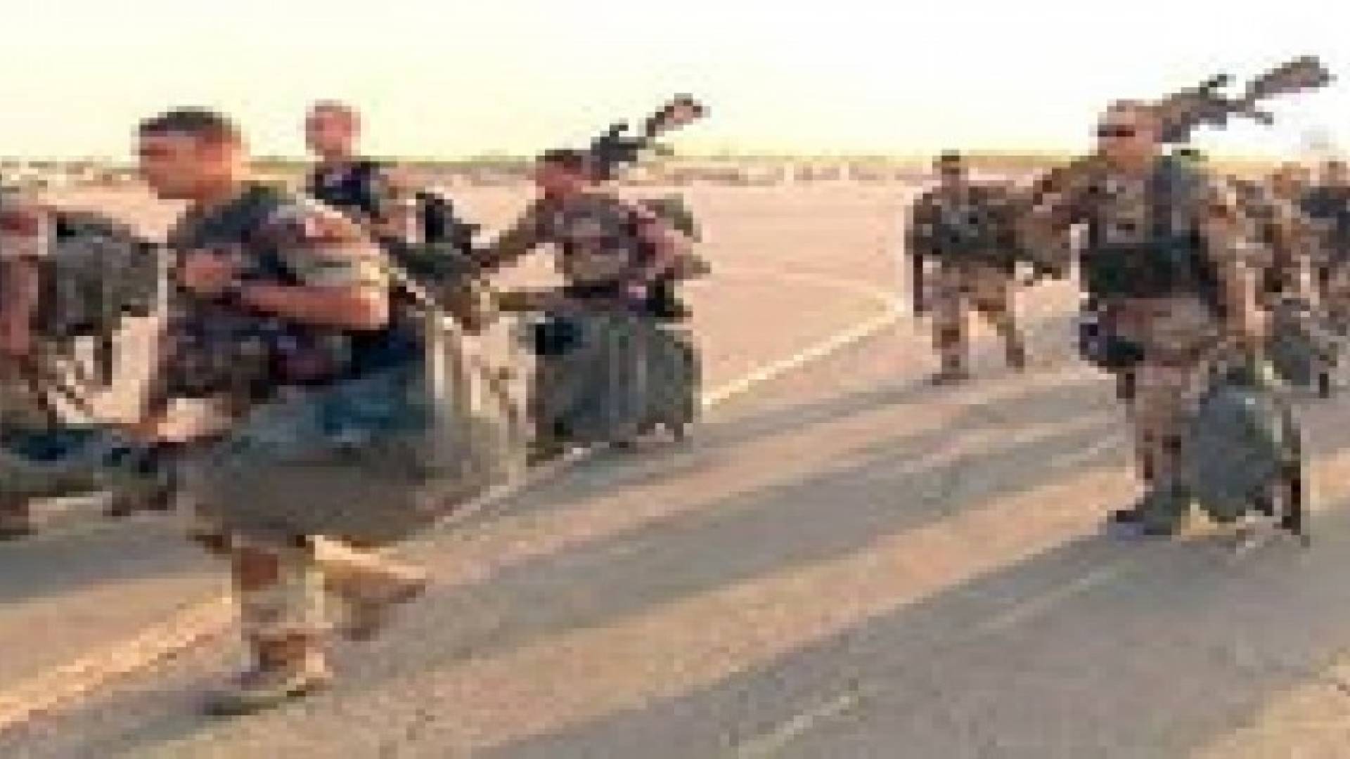 فرنسا تمدد مهمة قواتها بالعراق لمواجهة "داعش"