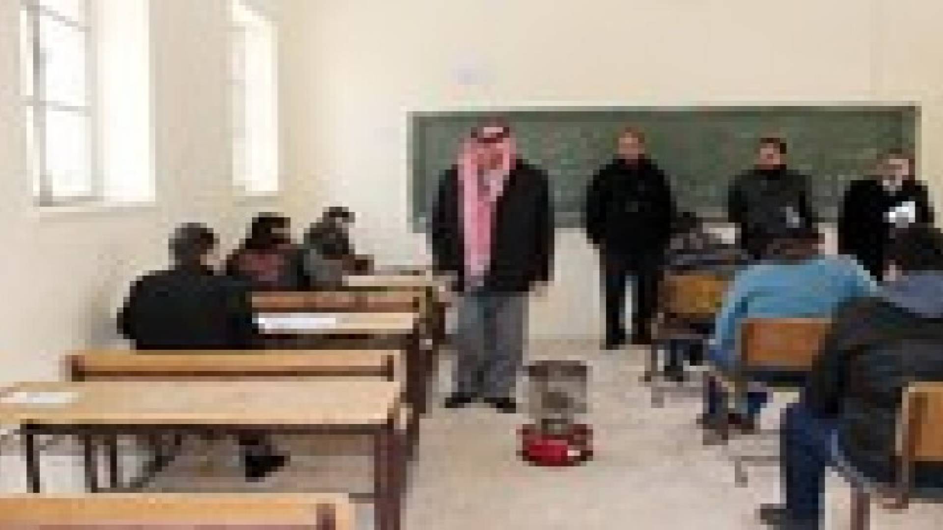 الذنيبات يطمئن على سير الامتحانات في محافظات الجنوب