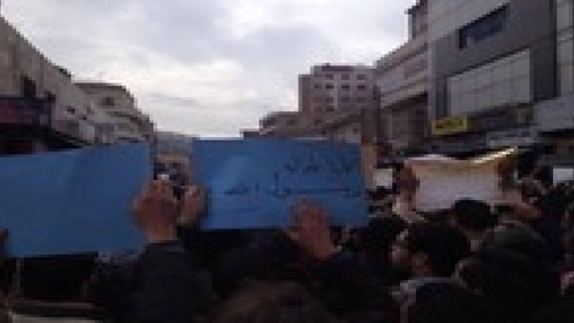 عمان: الالاف يشاركون في مسيرة لنصرة الرسول عليه السلام .. صور وفيديو