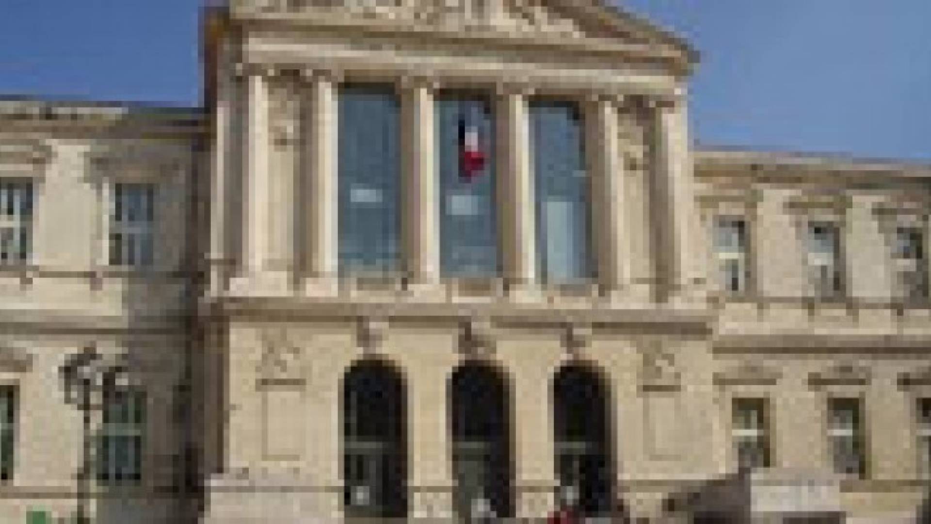 محكمة فرنسية تؤيد قرار حظر مظاهرات مناهضة للإسلام