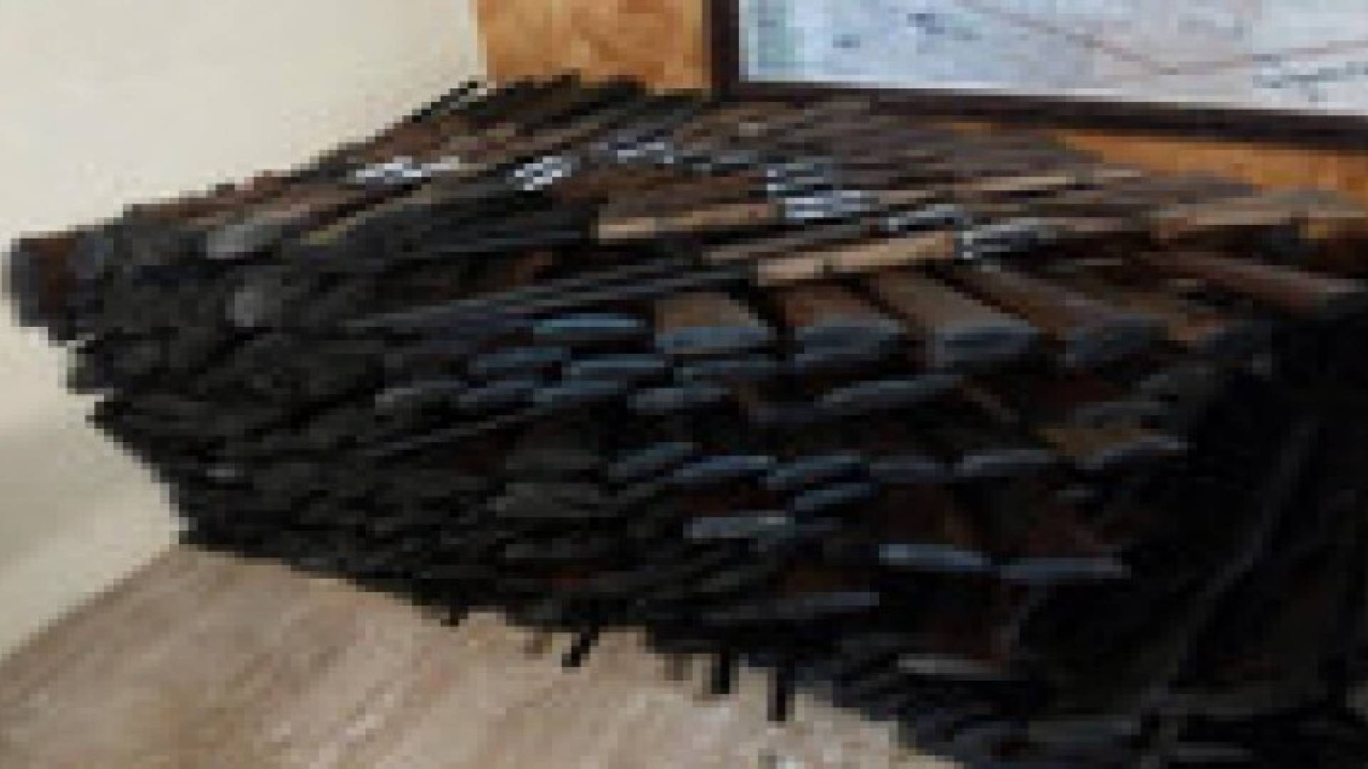 الجيش يحبط تهريب كميات كبيرة من الاسلحة.. صور