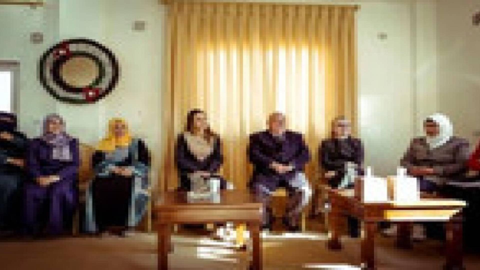 الملكة رانيا تؤكد أهمية تعزيز الممارسات التي تمكن المرأة اقتصاديا