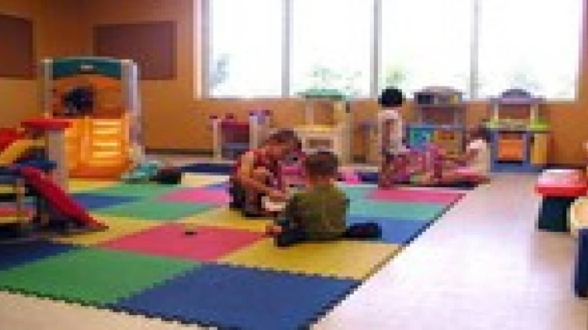 دراسة: ألعاب الحضانة تحسن قدرات الطفل