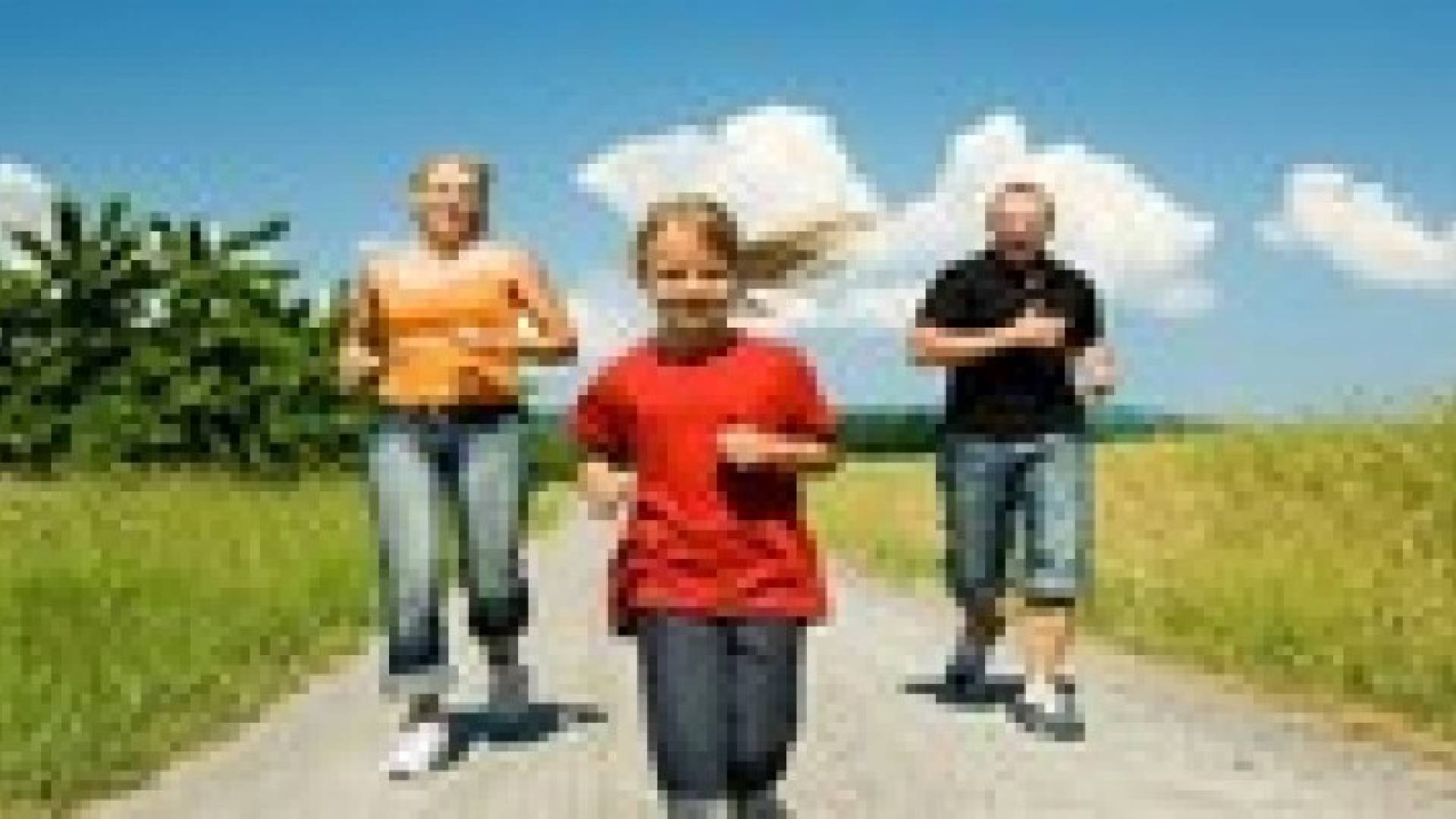 المشي الجماعي يحسن الصحة والروح المعنوية