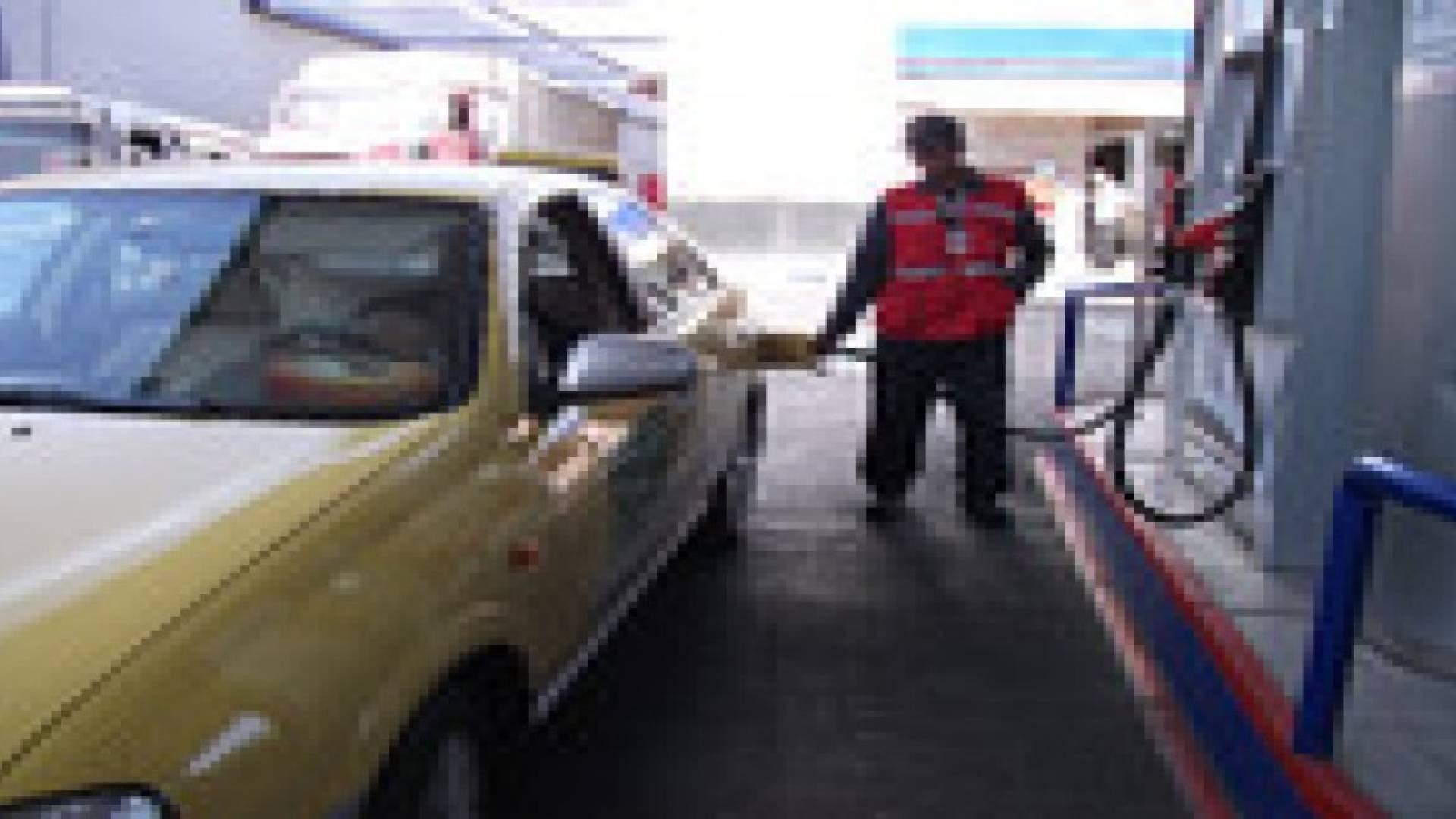 توقعات بخفض أسعار المشتقات النفطية من 10-12%