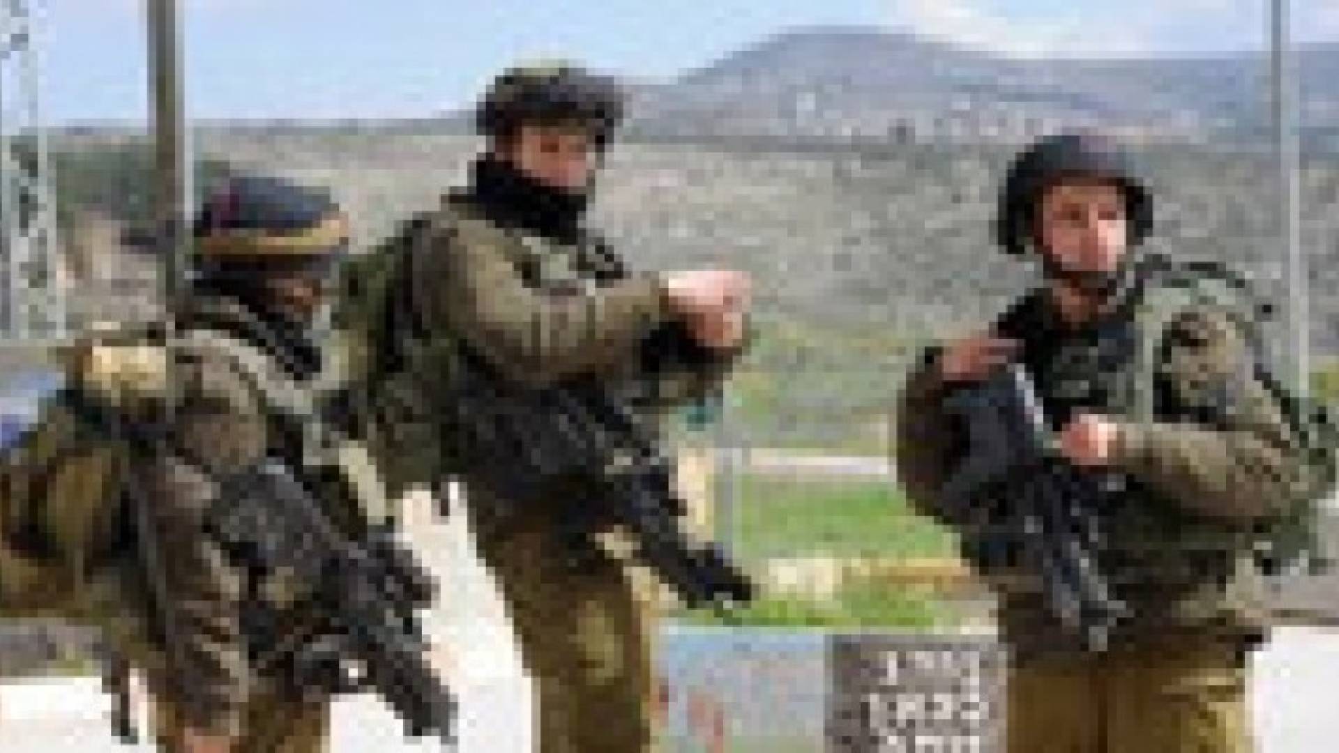 الجيش الإسرائيلي: فلسطيني حاول دهس مجموعة جنود شمالي الضفة الغربية