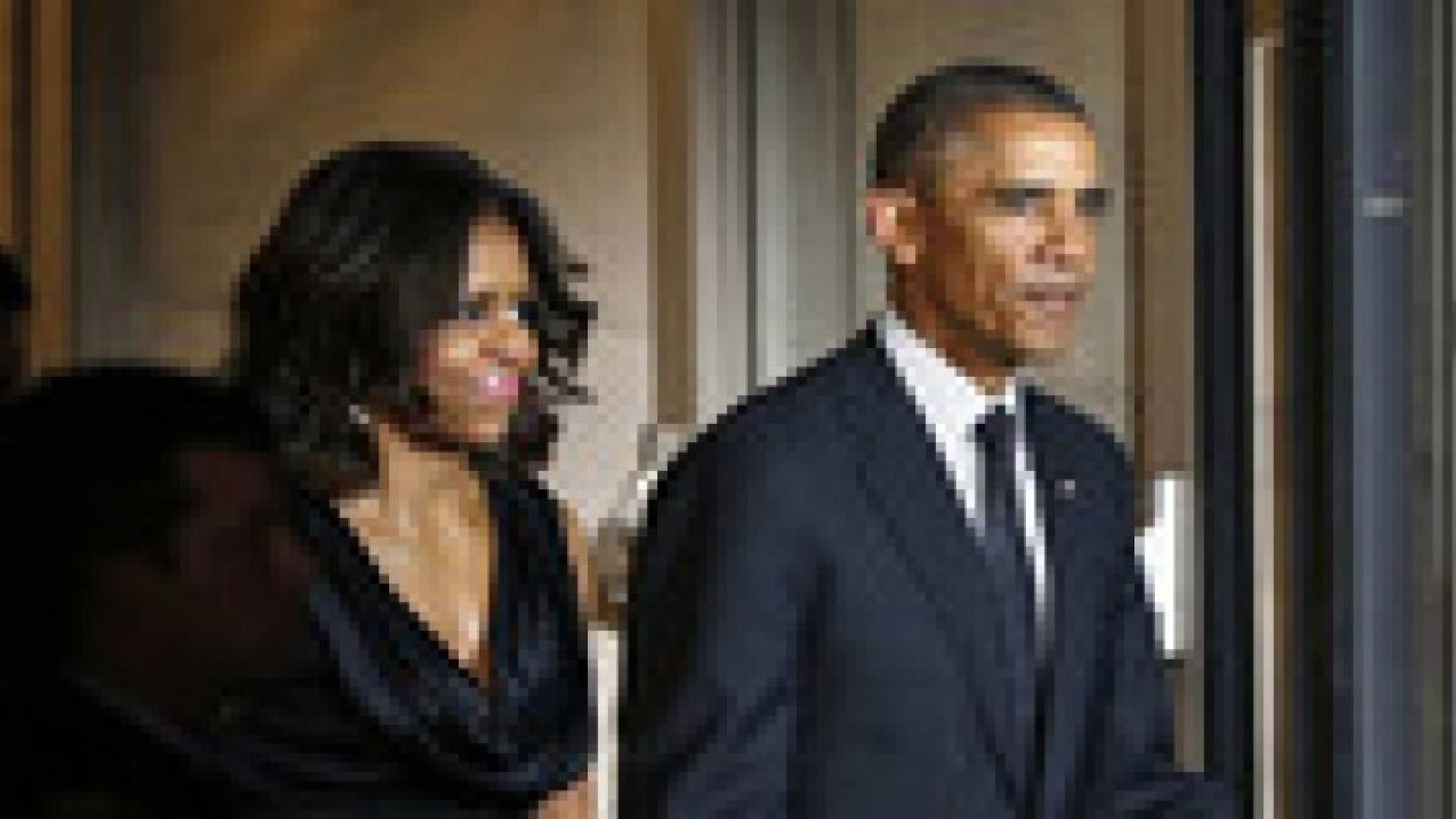 أوباما وزوجته سيسافران للرياض لتعزية عائلة الملك سلمان الثلاثاء