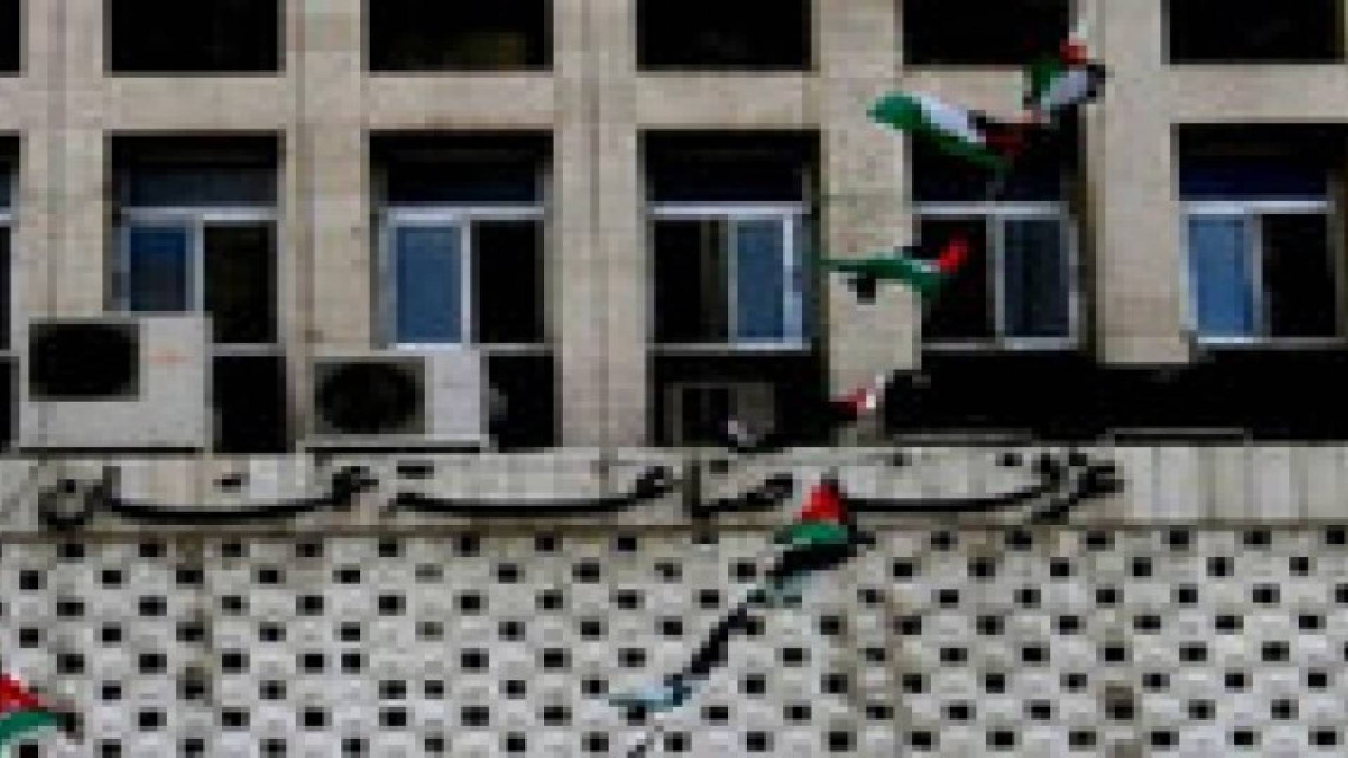 مطالب باستثناء القطاع الصناعي من اي رفع لأسعار الكهرباء