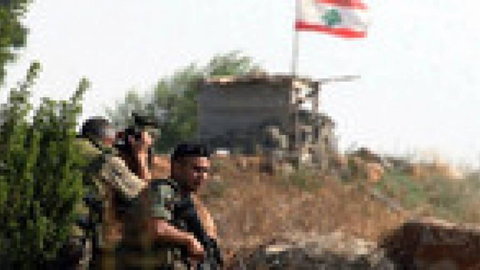 اشتباكات محدودة بين الجيش اللبناني ومسلحين في عرسال