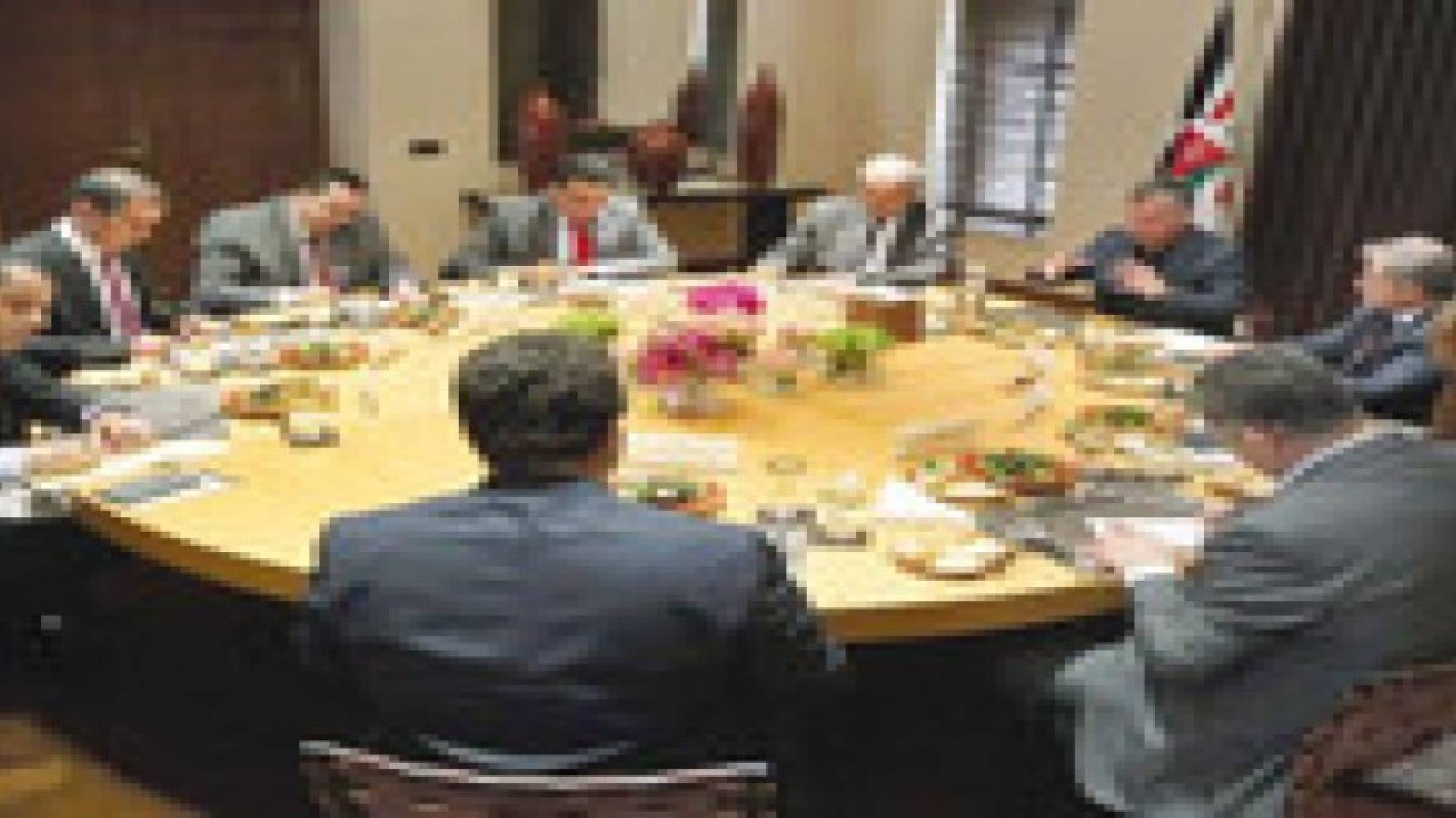 الملك: حماية الأردن أولا