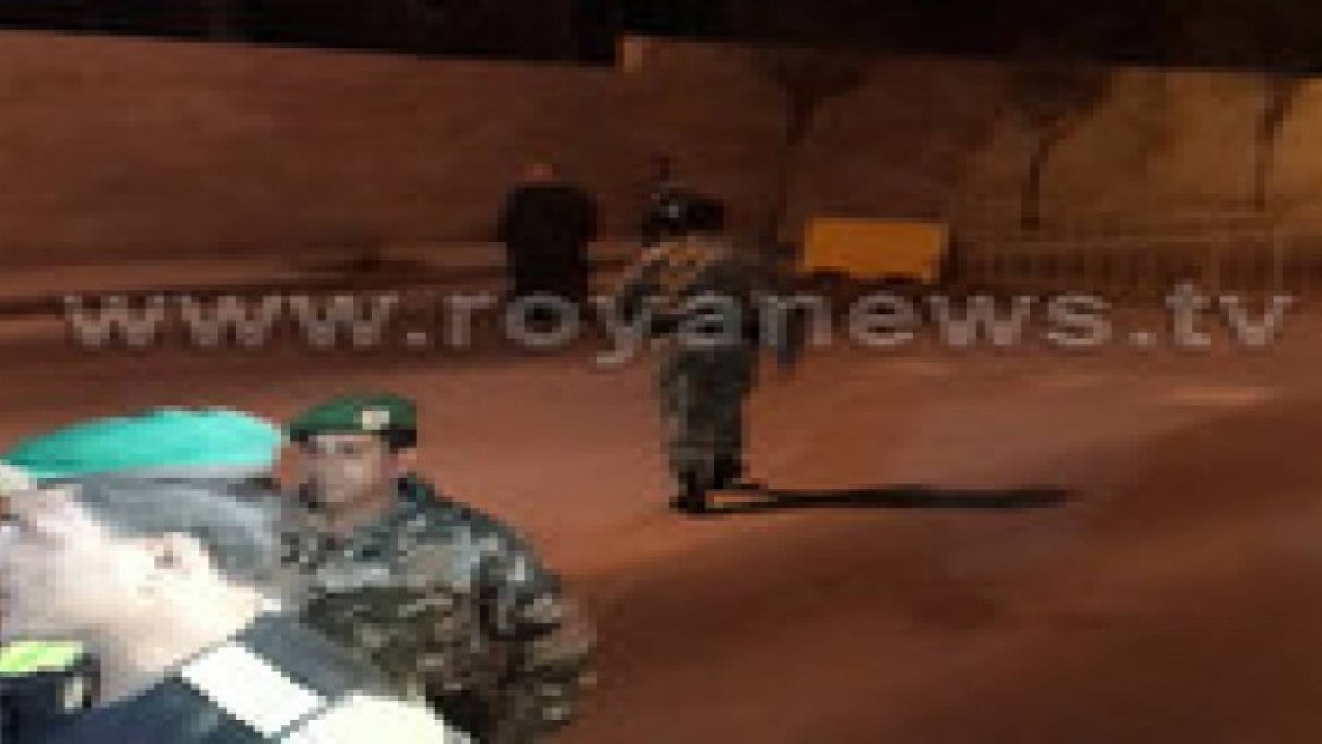 زوجة الكساسبة ووالديه داخل قصر الحسينية .. صور