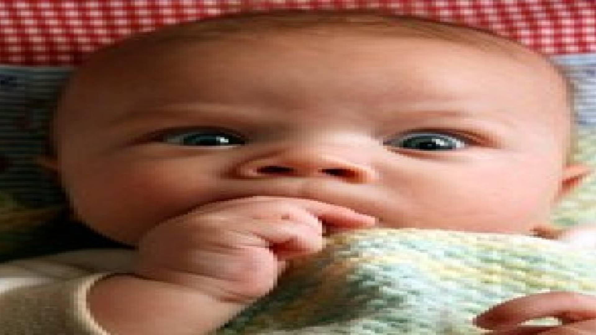 هل يحرمك طفلك النوم ليلا ؟