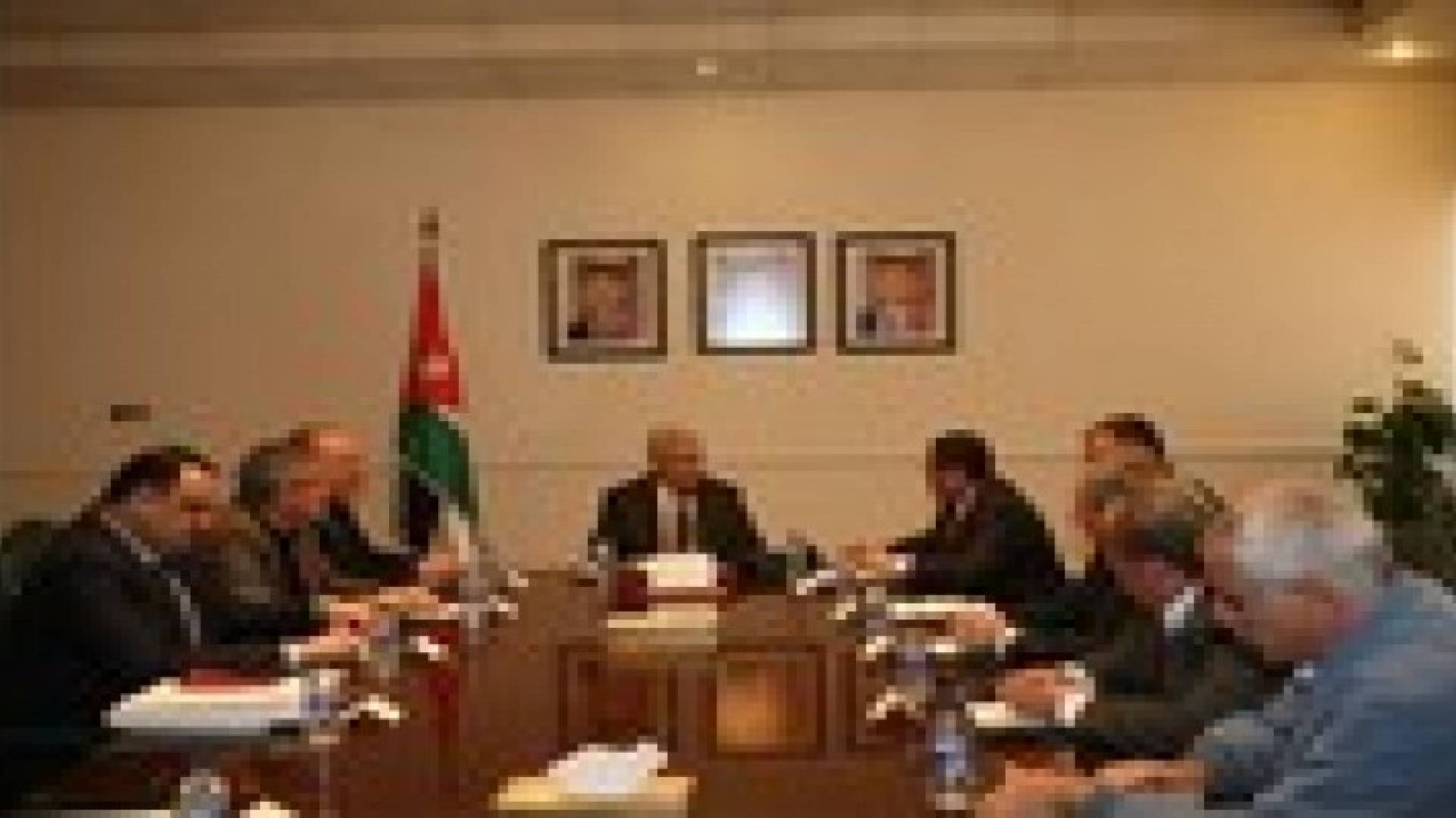 النسور يستقبل نقيب المهندسين الزراعيين ورؤساء النقابات والجمعيات الزراعية