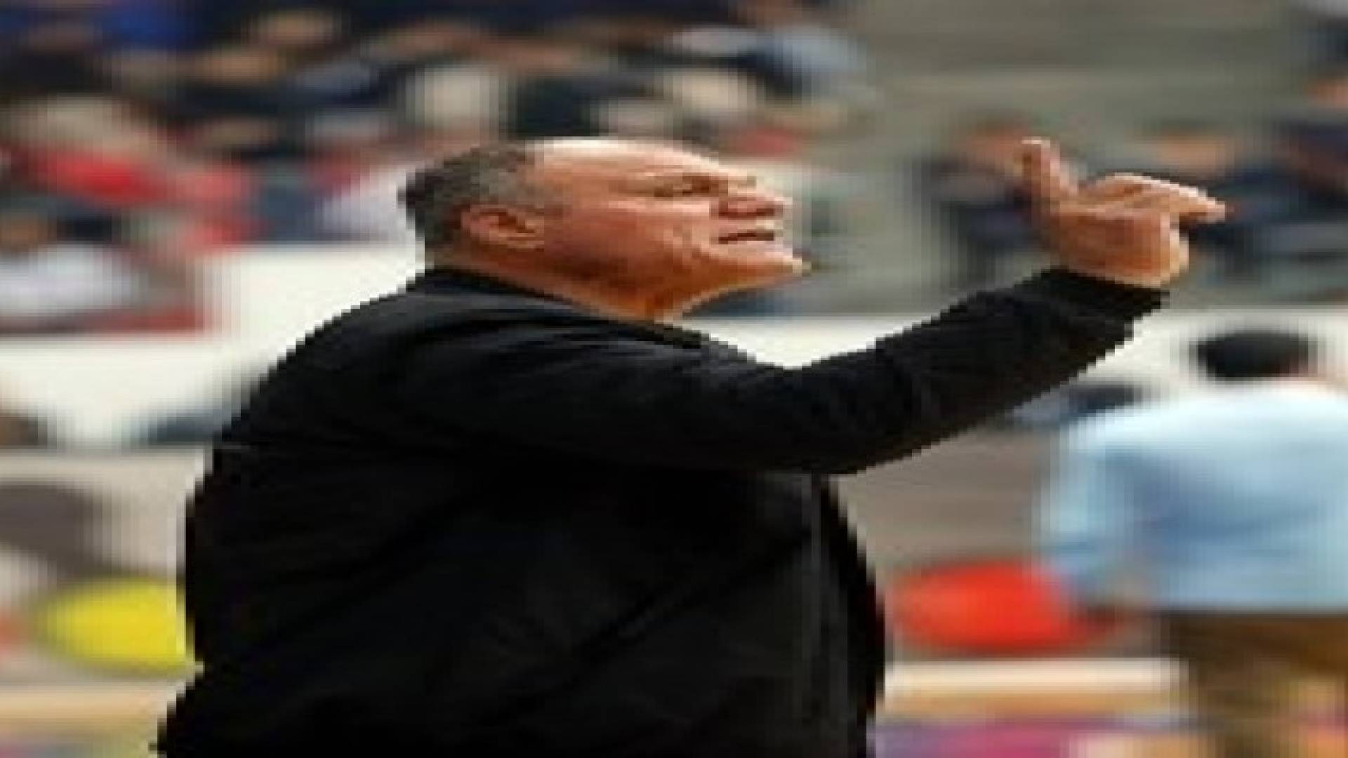 مراد بركات لرؤيا : رئيس نادي التطبيقية قرر اغلاق النادي !