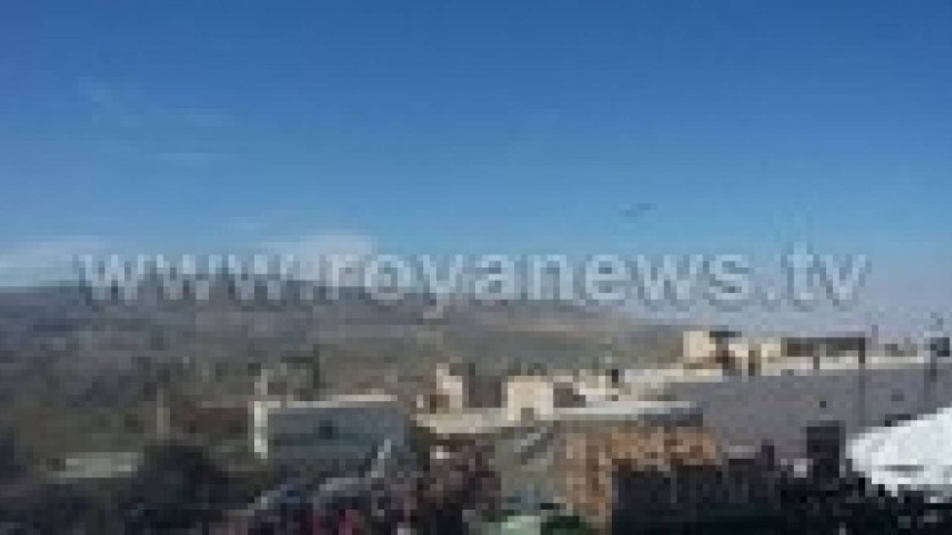 بالصور .. طائرات سلاح الجو تحلق فوق بيت عزاء الشهيد معاذ