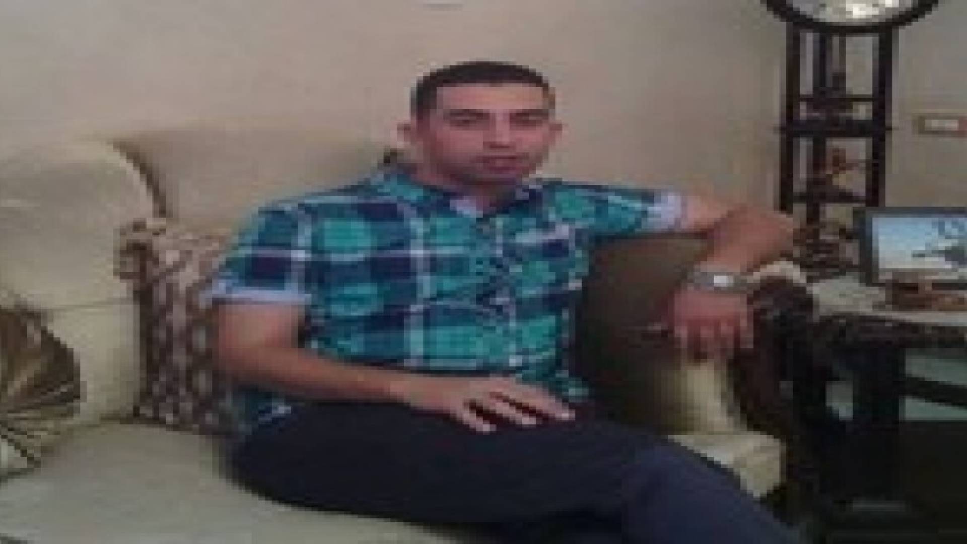 الاف الفلسطينيين يقفون تضامنا مع الاردن