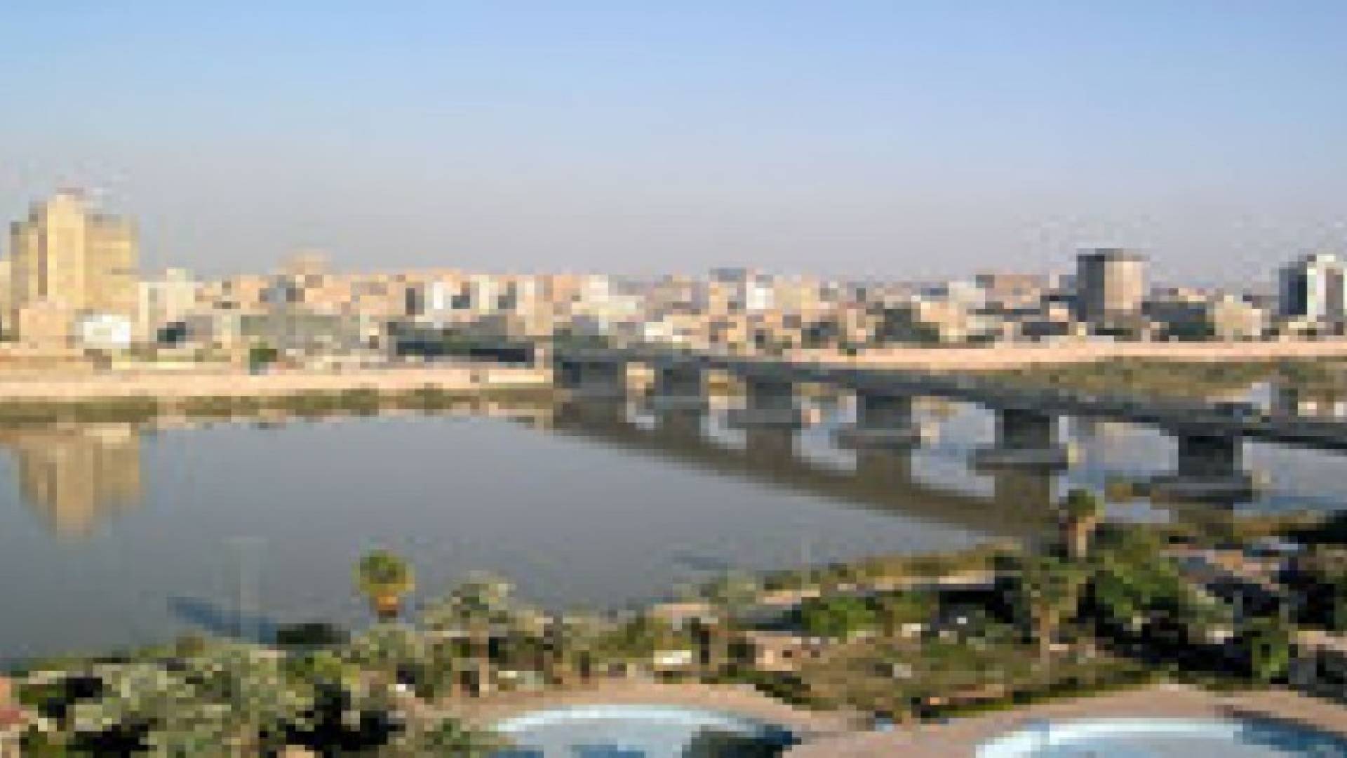 رئيس الحكومة العراقية يرفع حظر التجوال في بغداد لأول مرة منذ سنوات