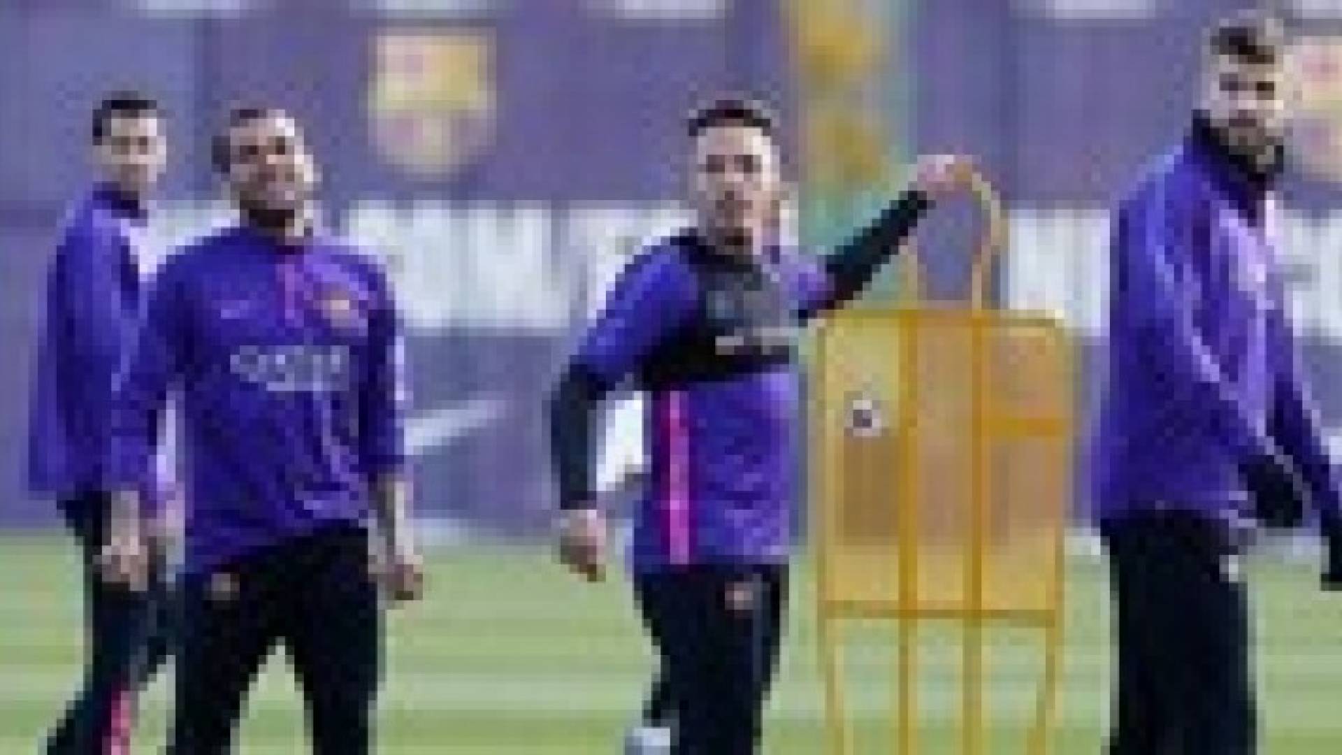 الفيس يعود لتدريبات برشلونة