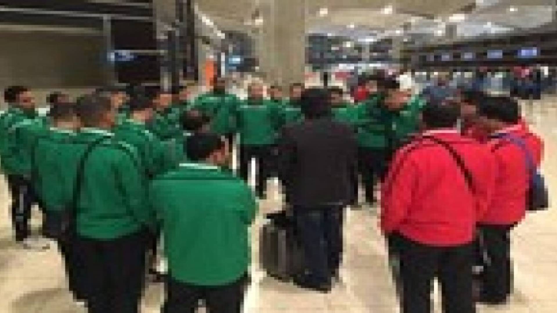 الوحدات يتأهب للمغادرة الى الكويت..صور