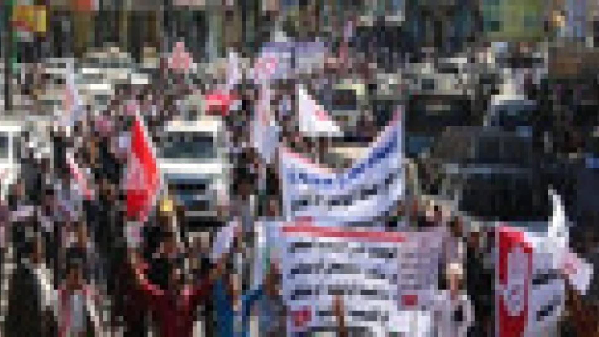 "العمل الإسلامي" يستنكر استيلاء الحوثي على السلطة باليمن ويصفه بالانقلاب