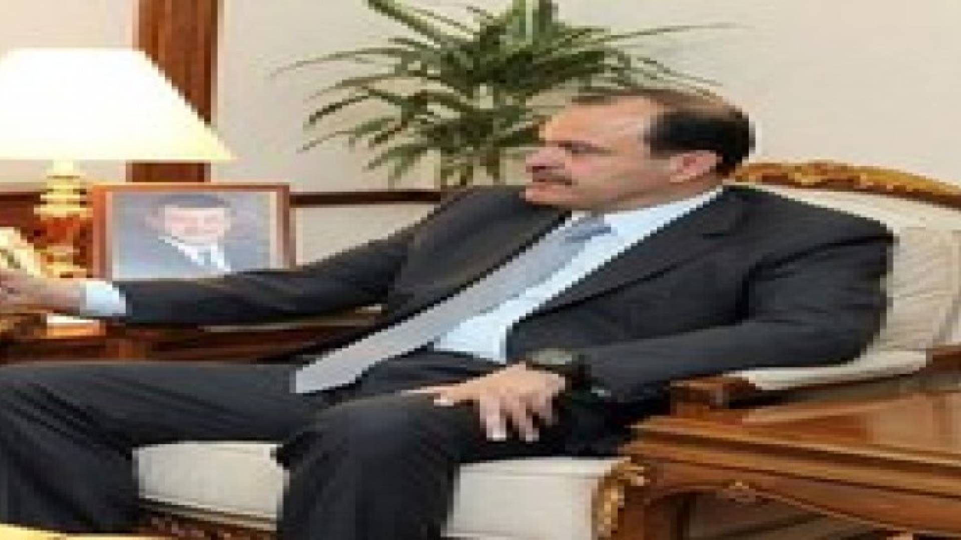 وزير الداخلية يلتقي امين عام مجلس وزراء الداخلية العرب