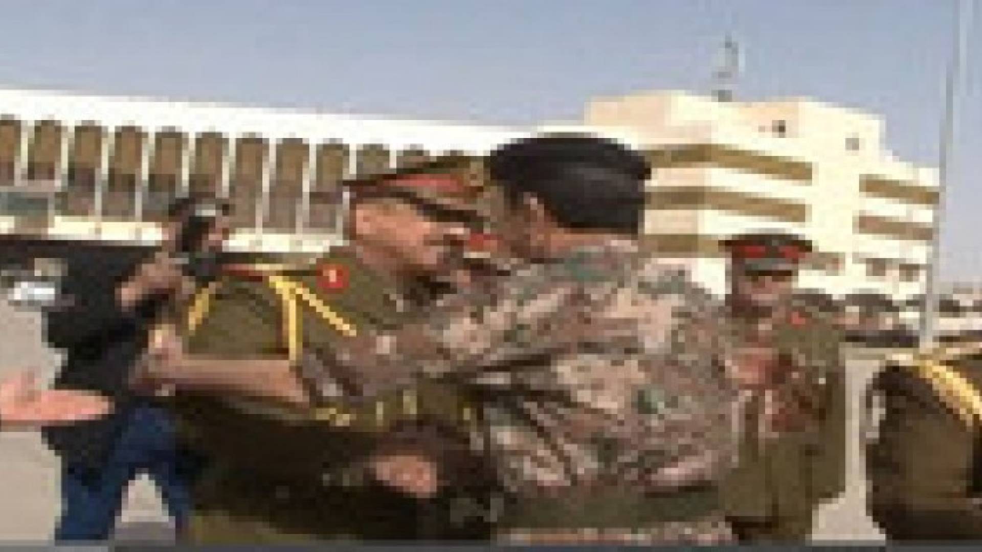 "الزبن" لسنا بحاجة لتحريك أي وحدة عسكرية إلى الحدود حاليا